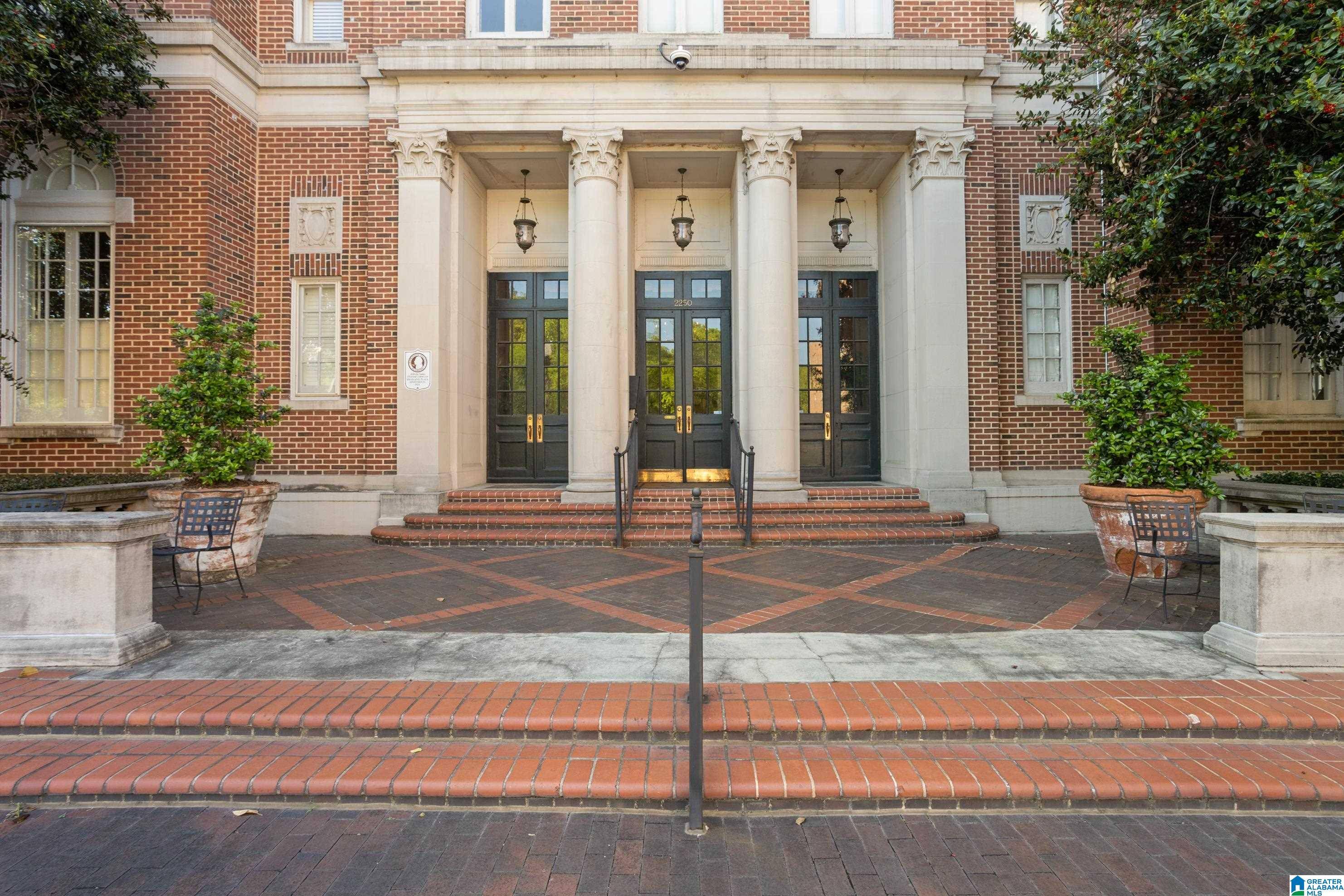 Birmingham, AL 35205,2250 HIGHLAND AVENUE S #51