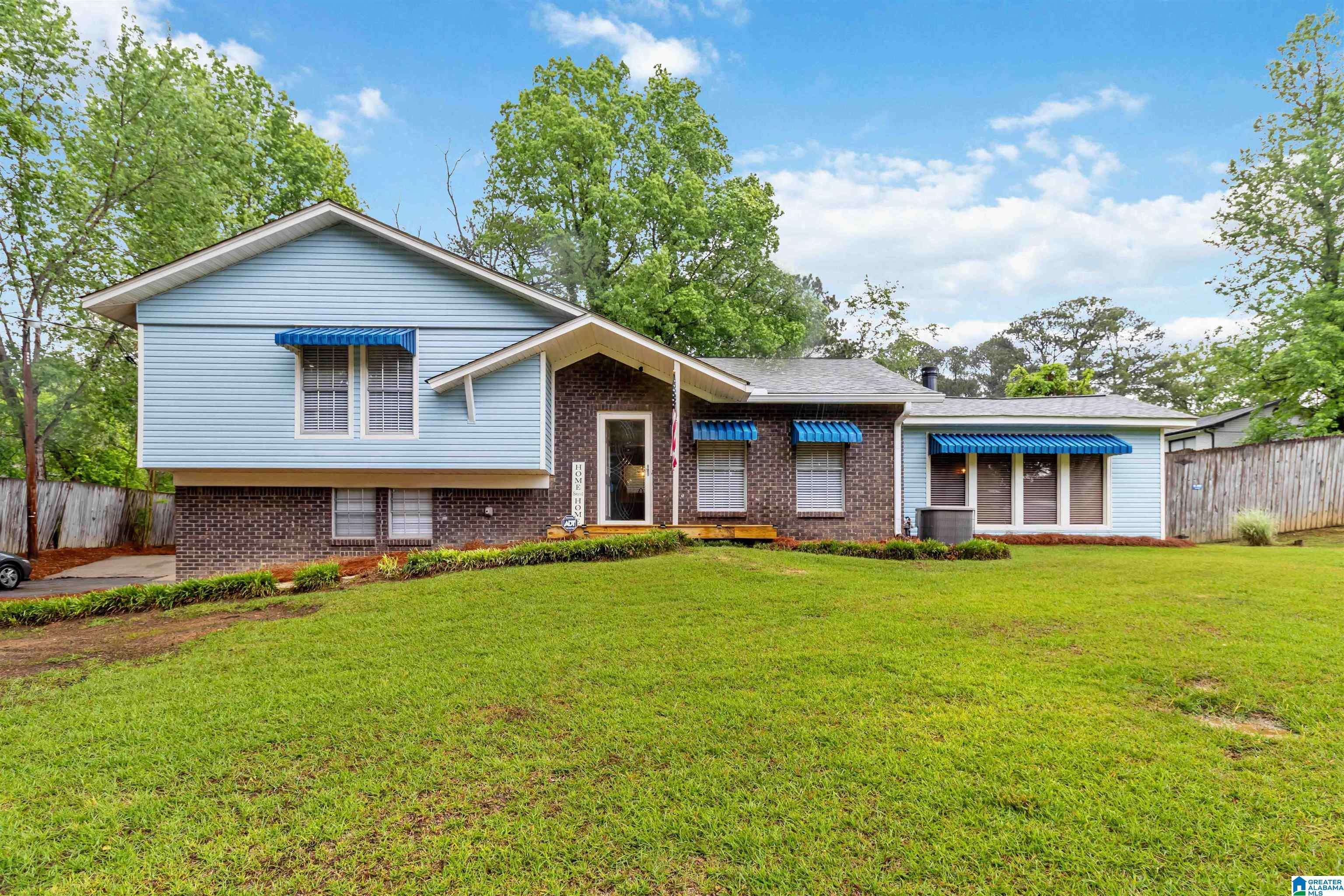 Adamsville, AL 35005,704 HILLCREST ROAD