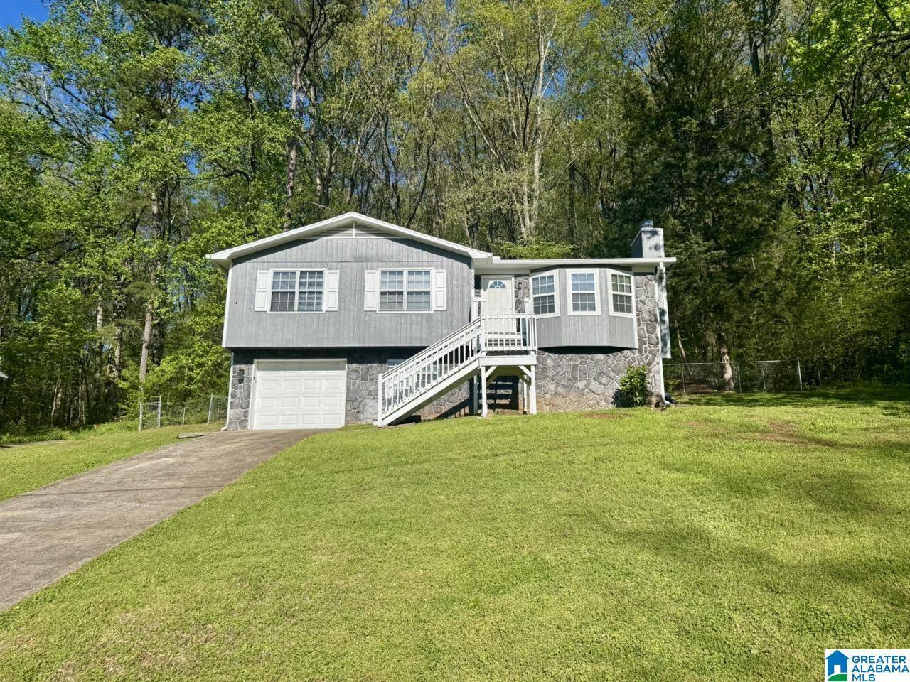 Trussville, AL 35173,5835 BRENDA DRIVE