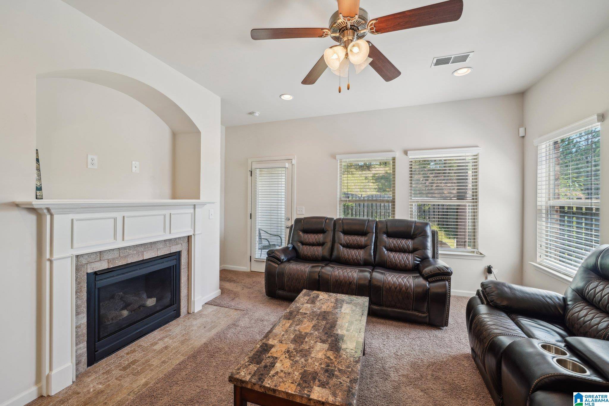 Leeds, AL 35094,629 JOHNNYS COVE