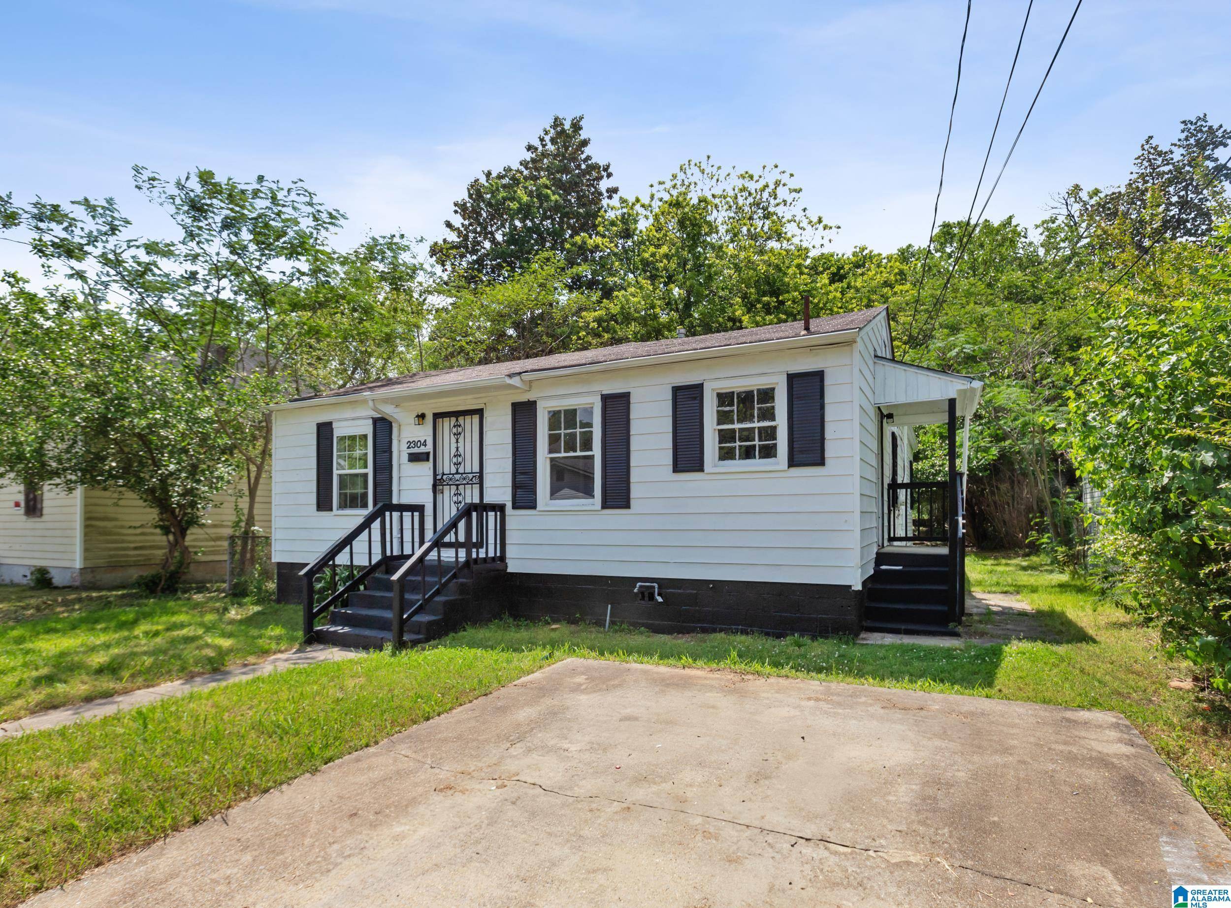 Birmingham, AL 35208,2304 EUFAULA AVENUE
