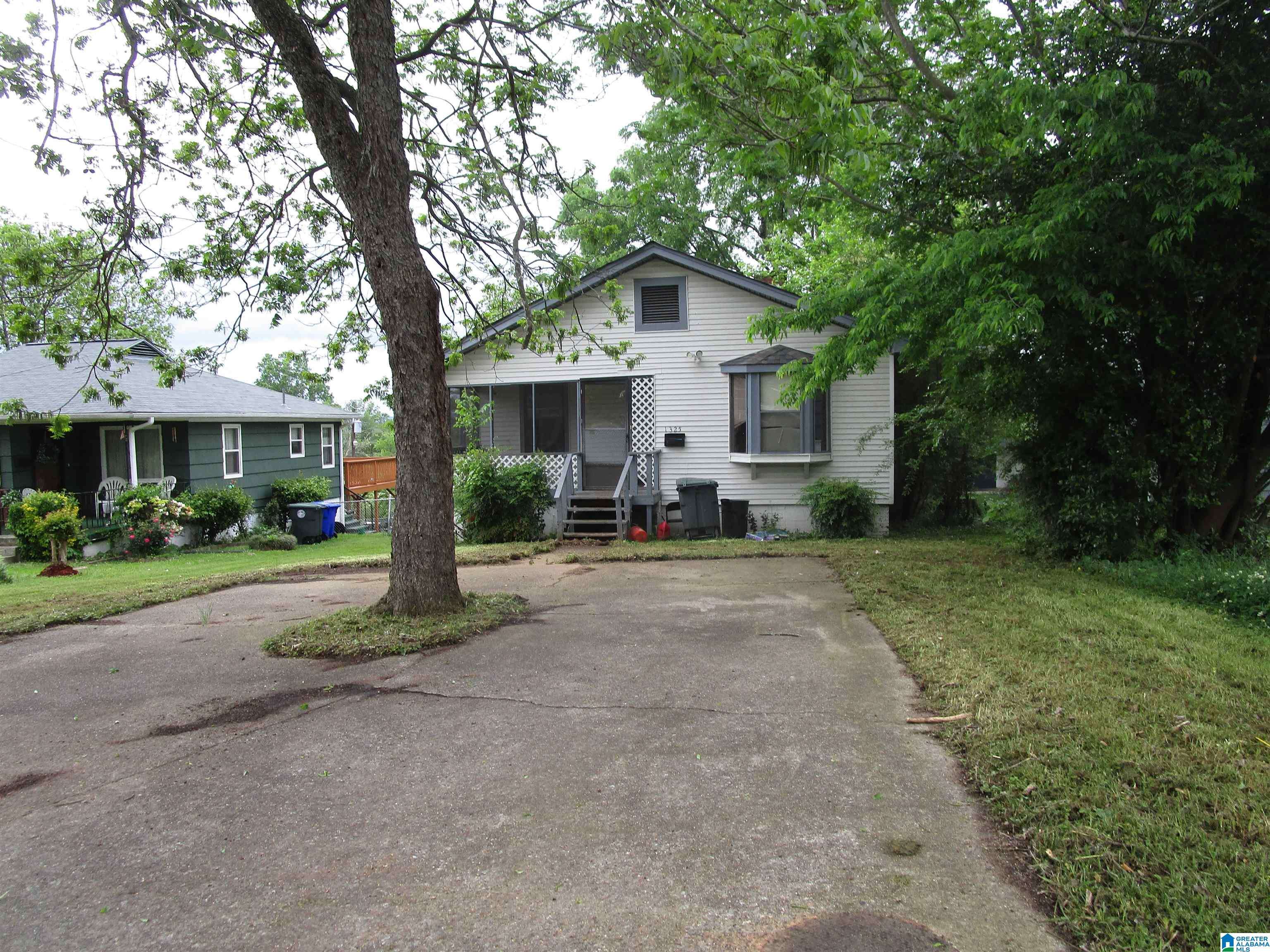 Birmingham, AL 35218,1325 33RD STREET ENSLEY