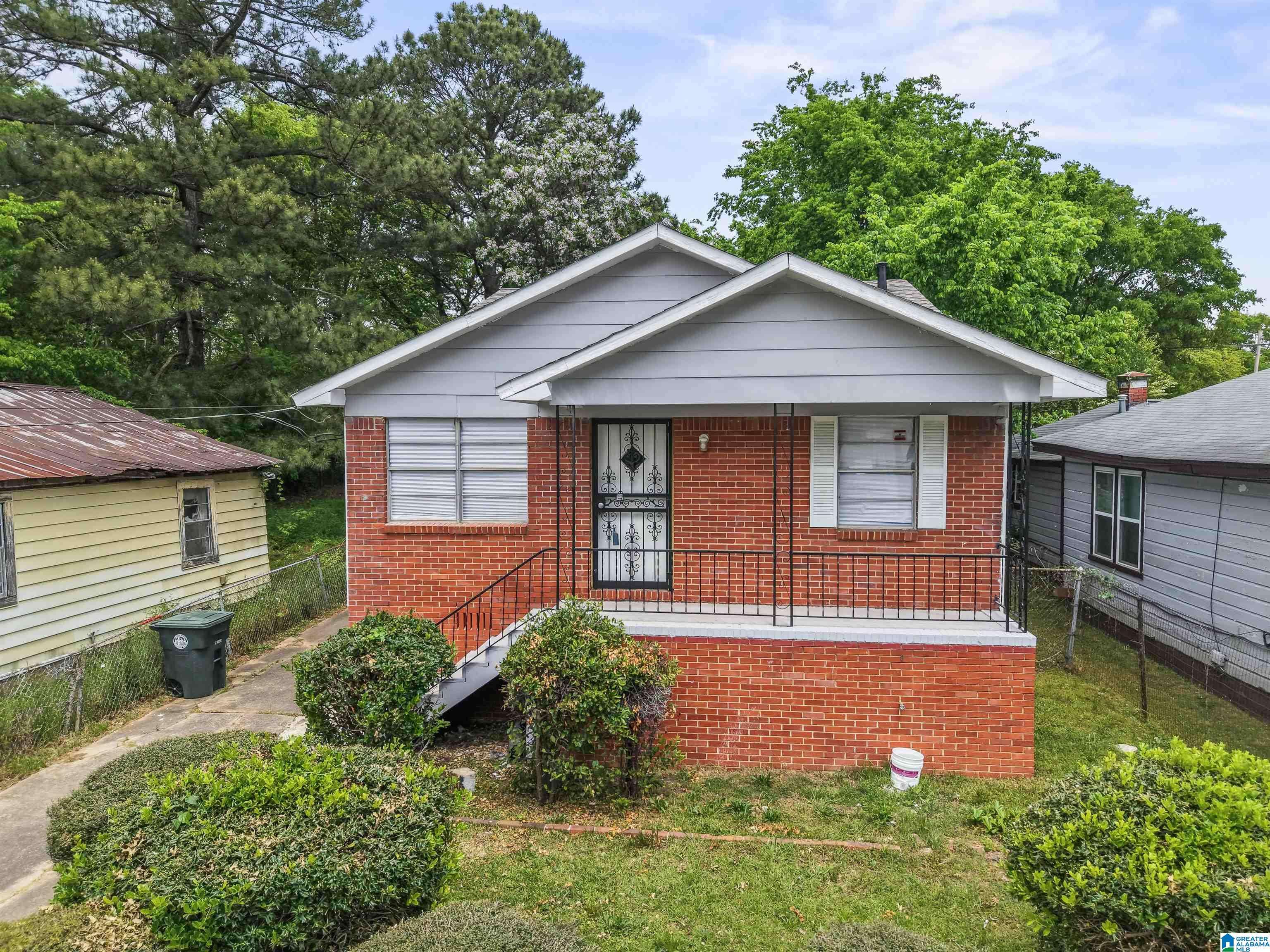 Birmingham, AL 35211,2108 FRANCIS AVENUE SW