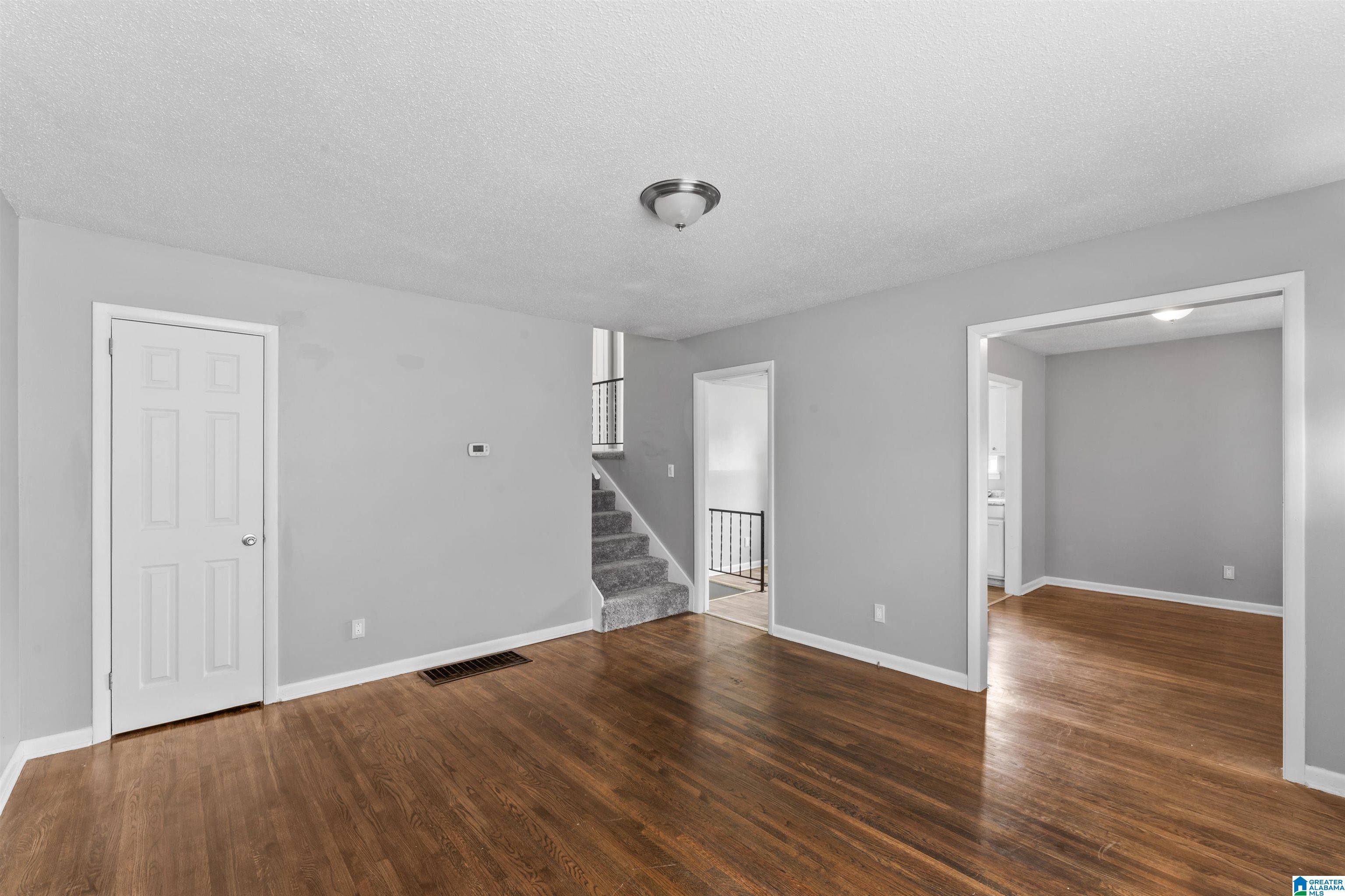 Birmingham, AL 35211,2108 FRANCIS AVENUE SW