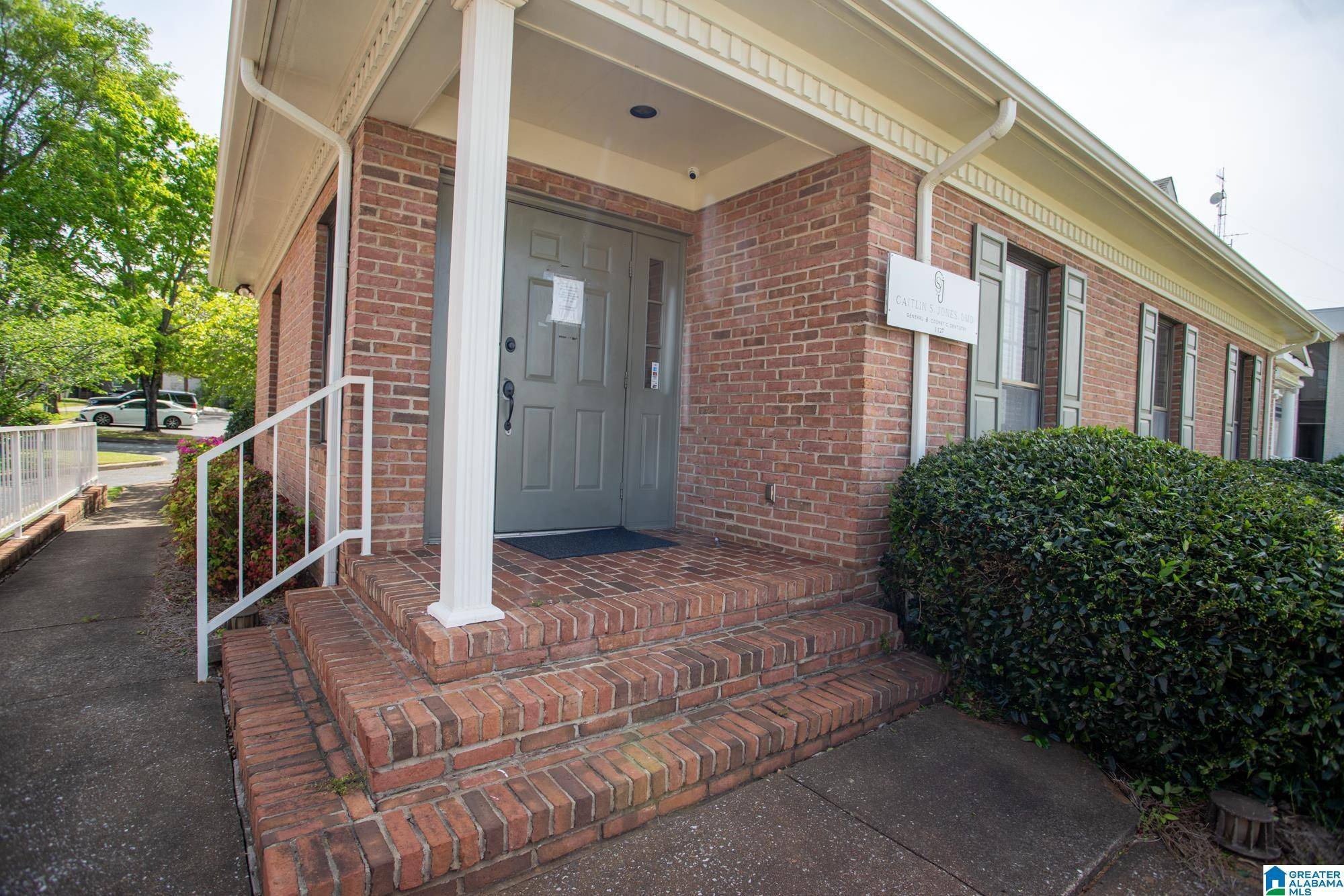Anniston, AL 36207,1127 LEIGHTON AVENUE
