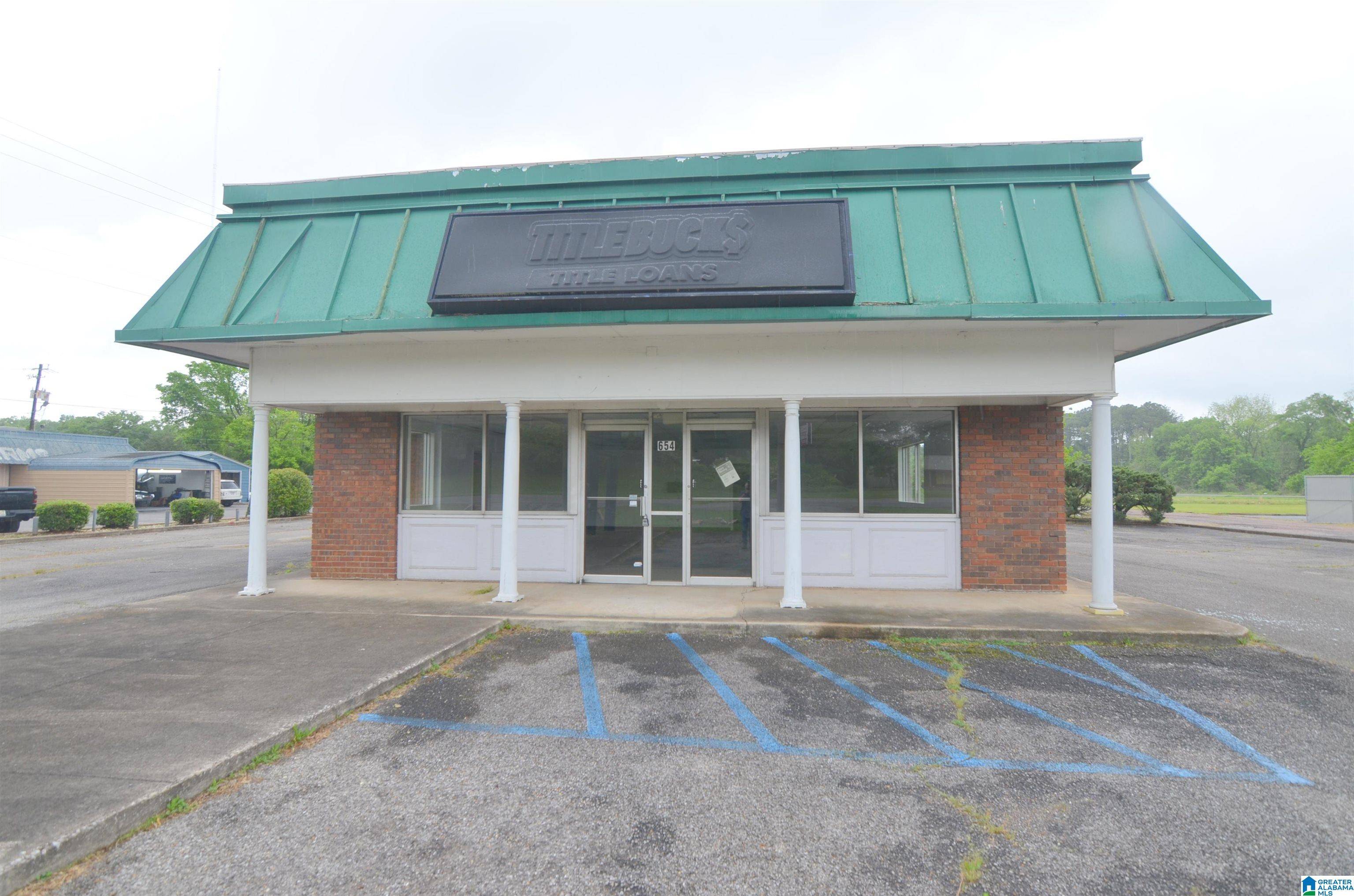 Midfield, AL 35228,654 BESSEMER SUPER HIGHWAY #2