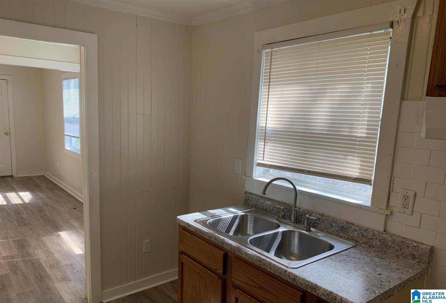 Midfield, AL 35228,1303 9TH AVENUE