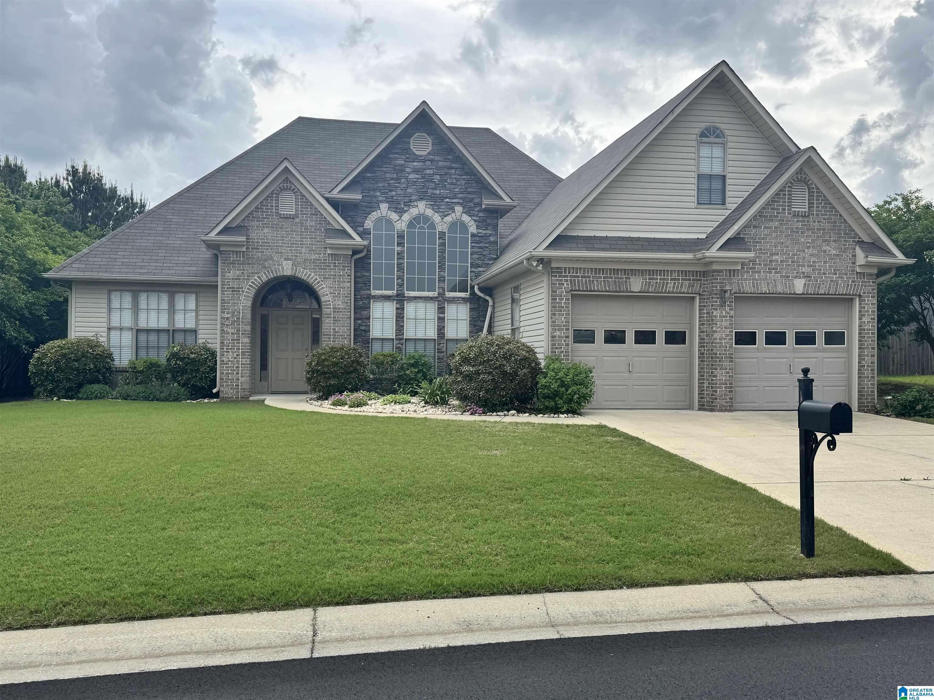 Calera, AL 35040,136 RUSHTON LANE