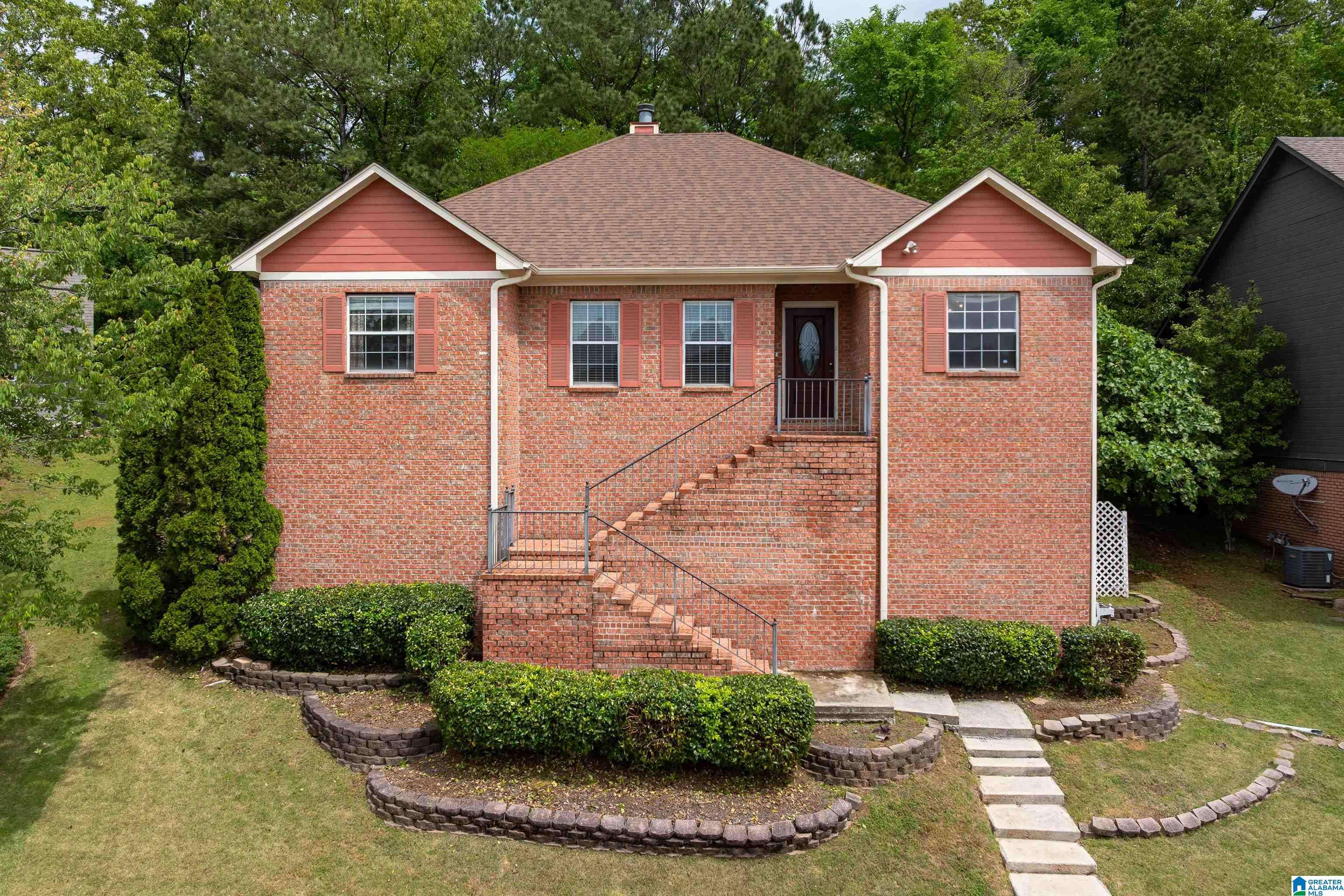 Pelham, AL 35124,166 STRATFORD CIRCLE