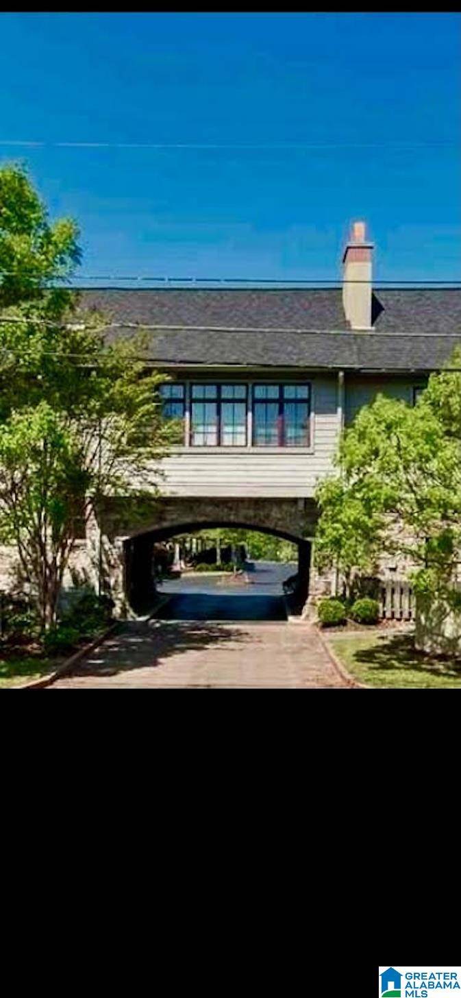 Homewood, AL 35209,3130 PARKRIDGE DRIVE #200