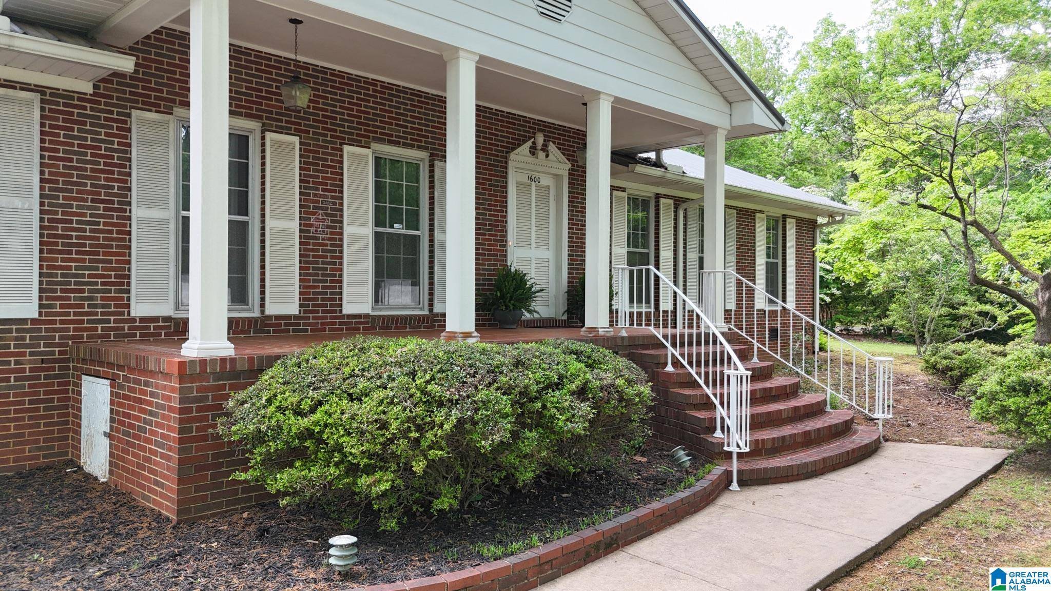 Anniston, AL 36207,1600 ELIZABETH STREET