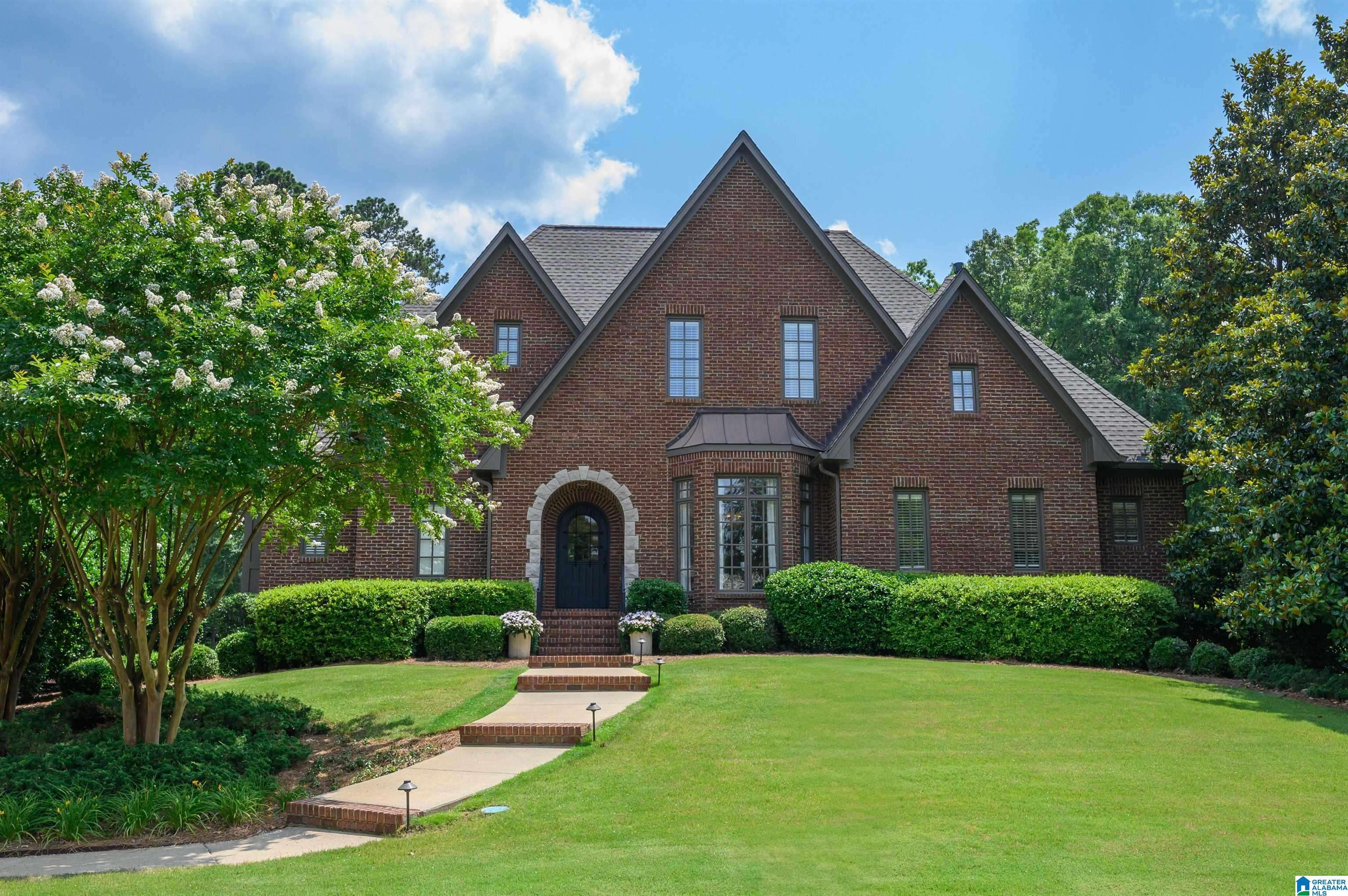 Hoover, AL 35242,632 SPRINGBANK TERRACE