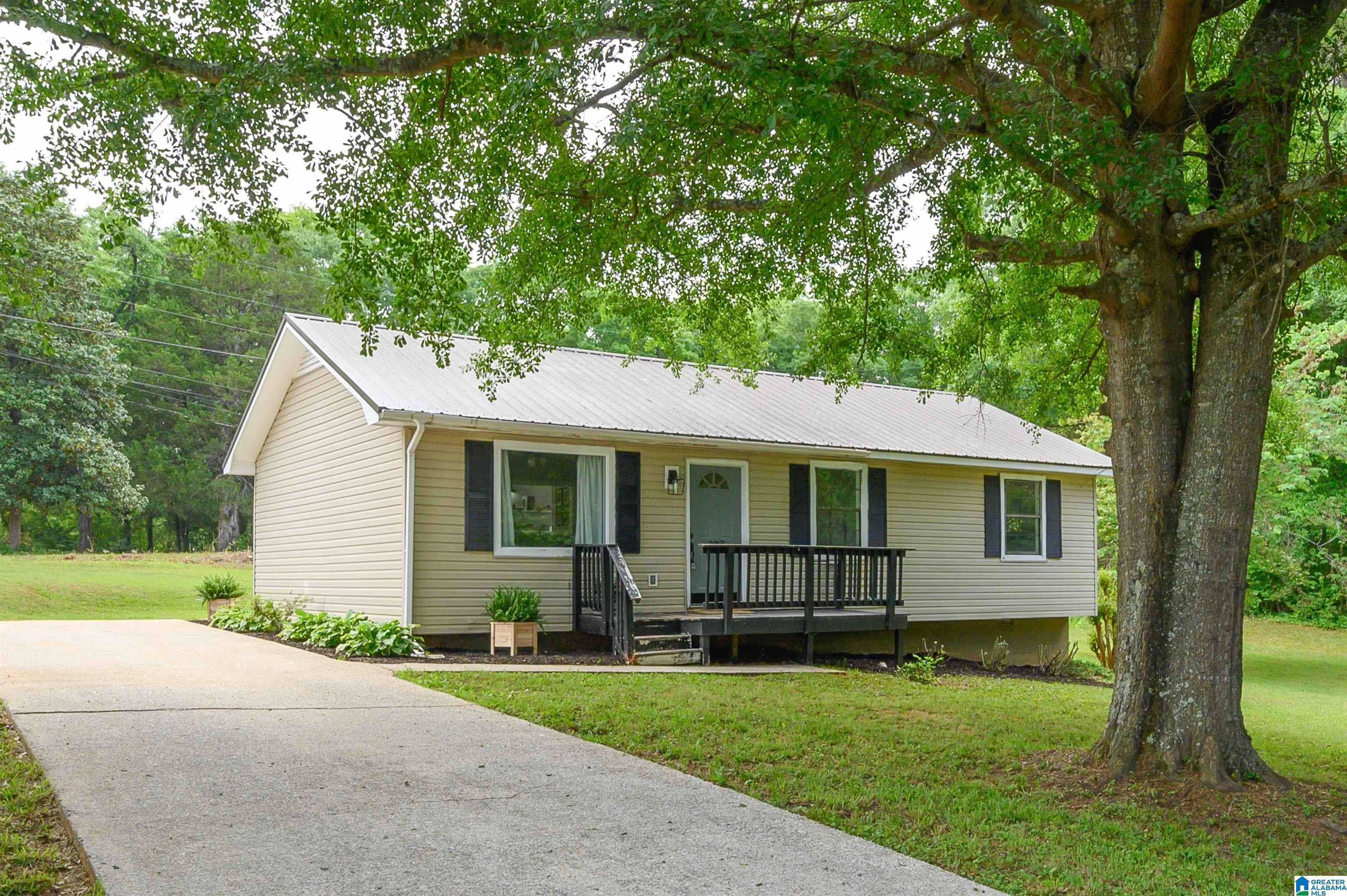 Sylacauga, AL 35150,137 HILL AVENUE