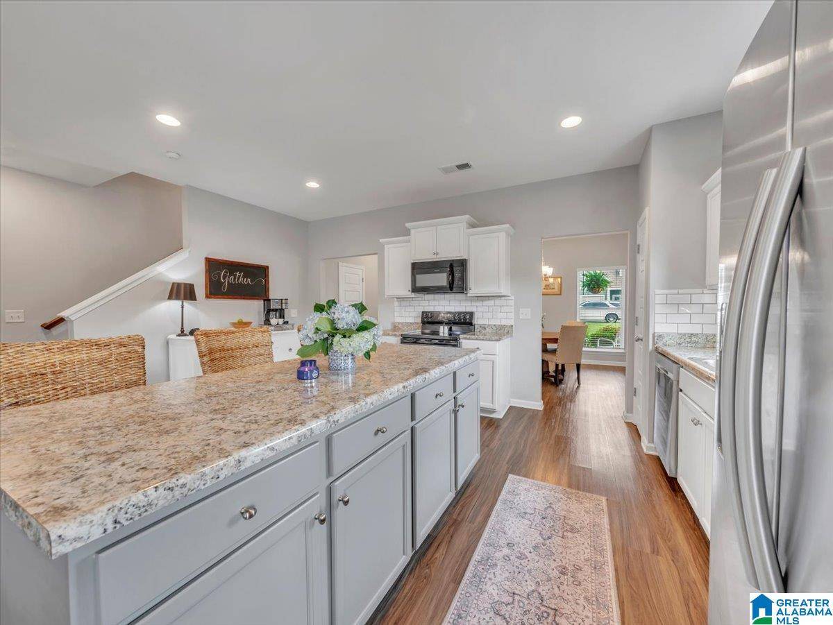 Alabaster, AL 35007,305 SHELBY FARMS LANE