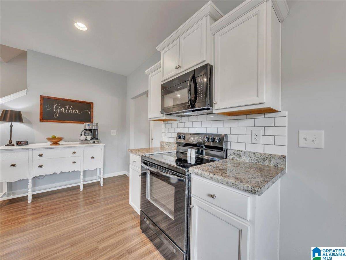 Alabaster, AL 35007,305 SHELBY FARMS LANE