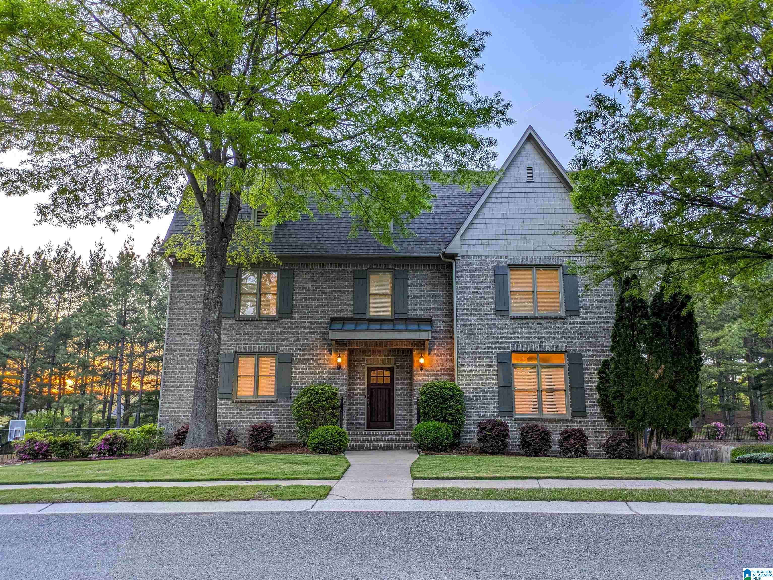 Vestavia Hills, AL 35242,4107 PAXTON PLACE