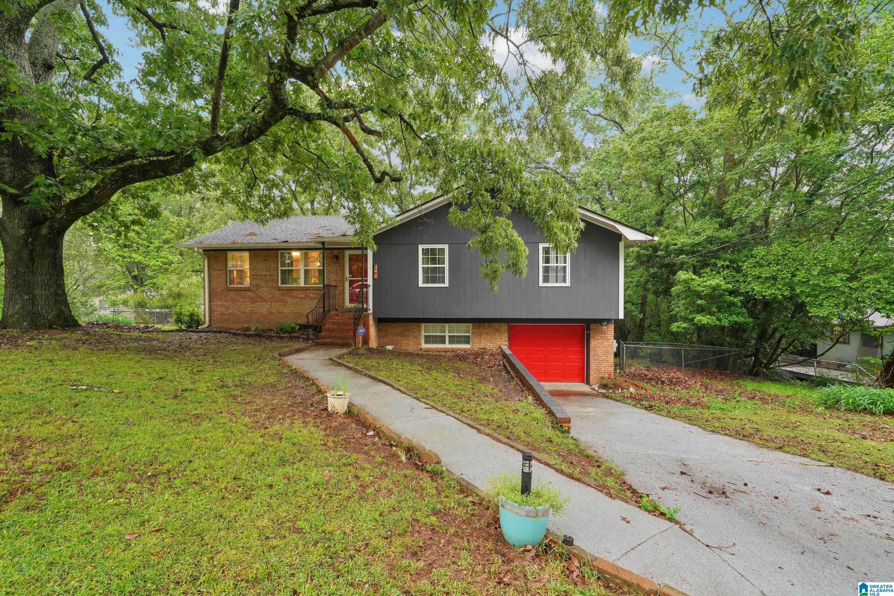 Center Point, AL 35215,2105 NE 5TH STREET NE