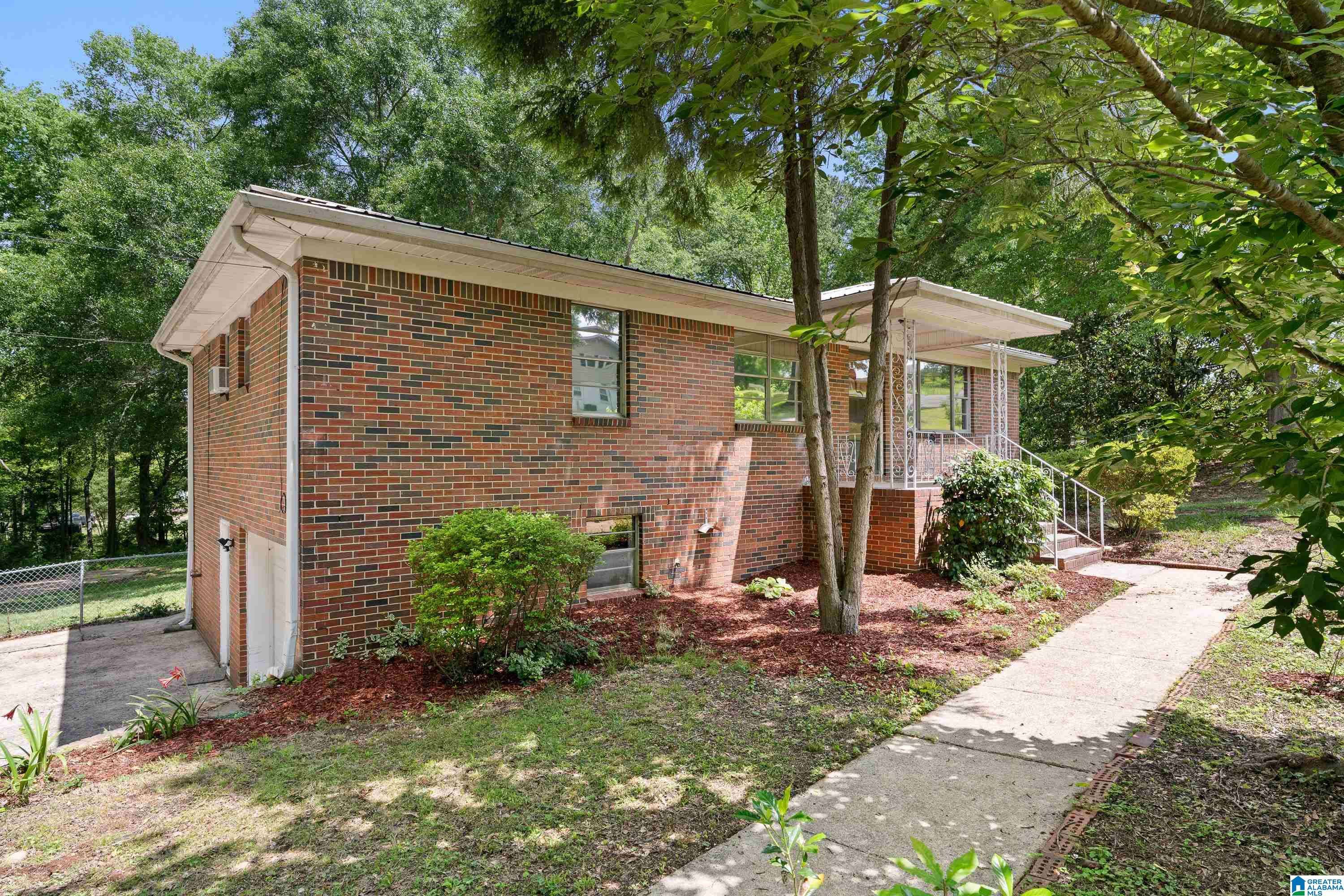 Bessemer, AL 35020,531 SADLER AVENUE