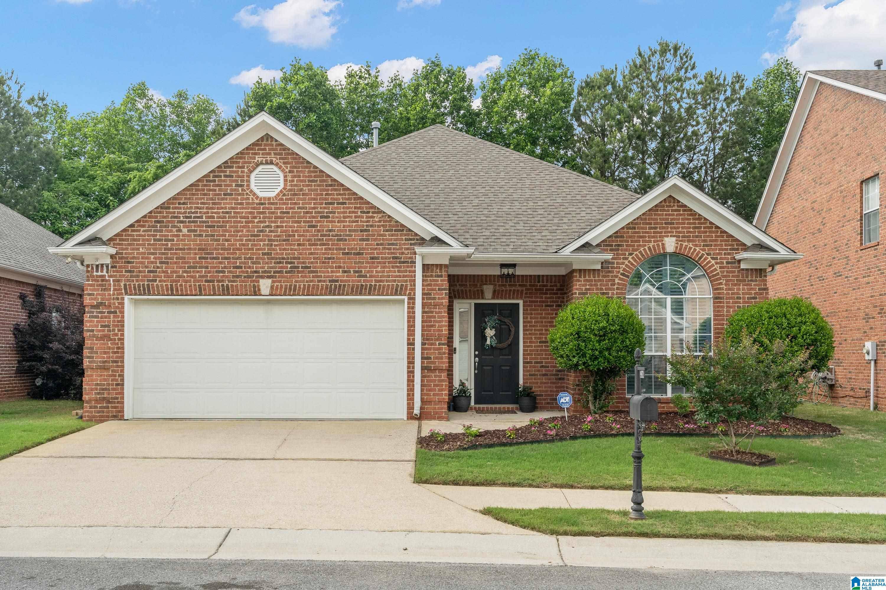 Birmingham, AL 35226,932 CASTLEMAINE COURT