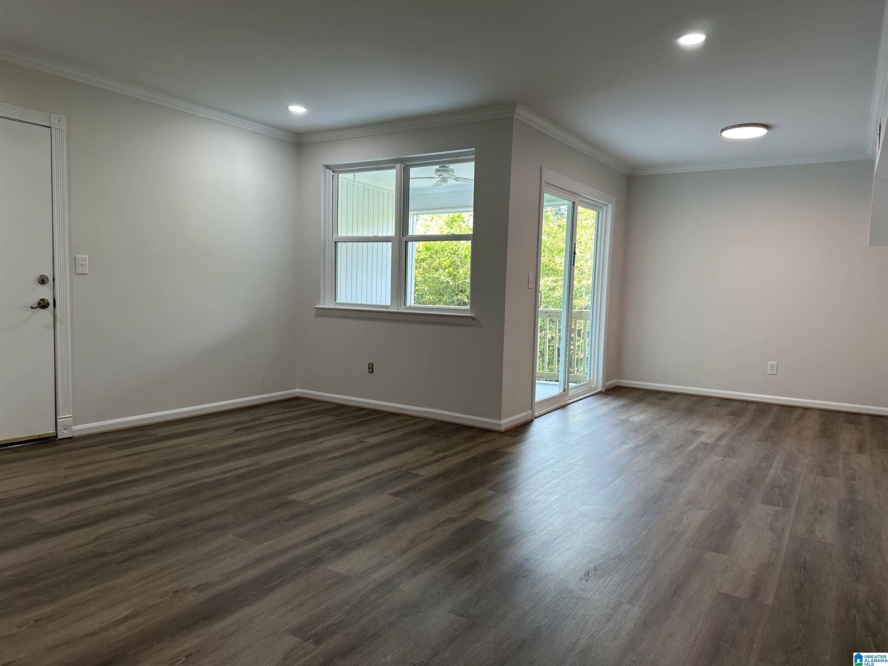 Homewood, AL 35216,1944 SHADES CLIFF TERRACE #D