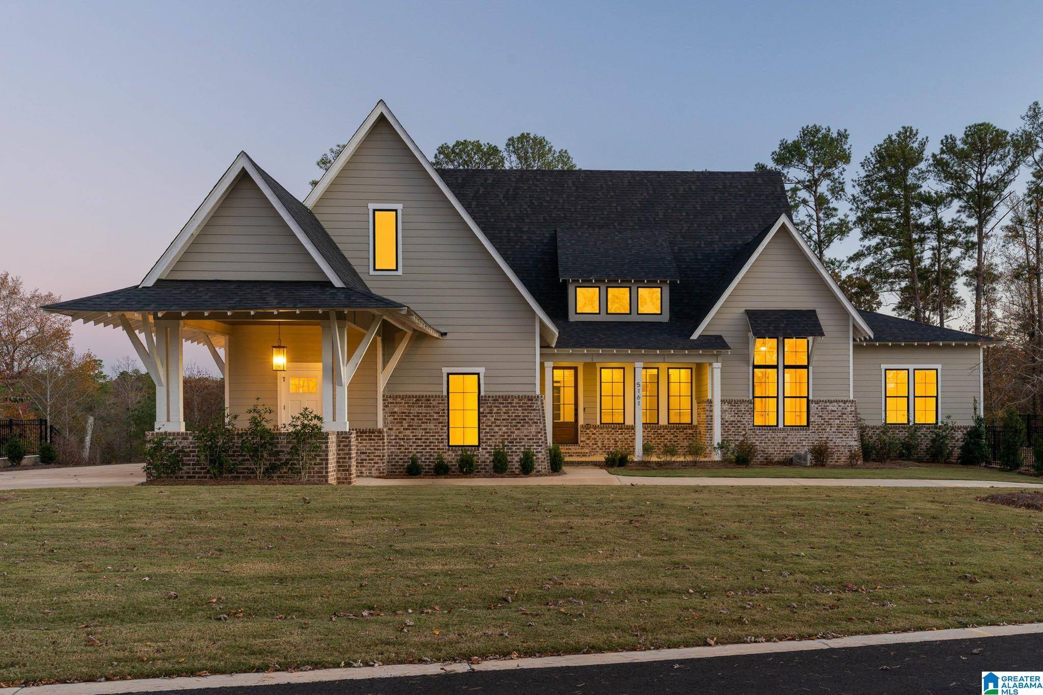 Vestavia Hills, AL 35242,5161 E CLUB RIDGE DRIVE