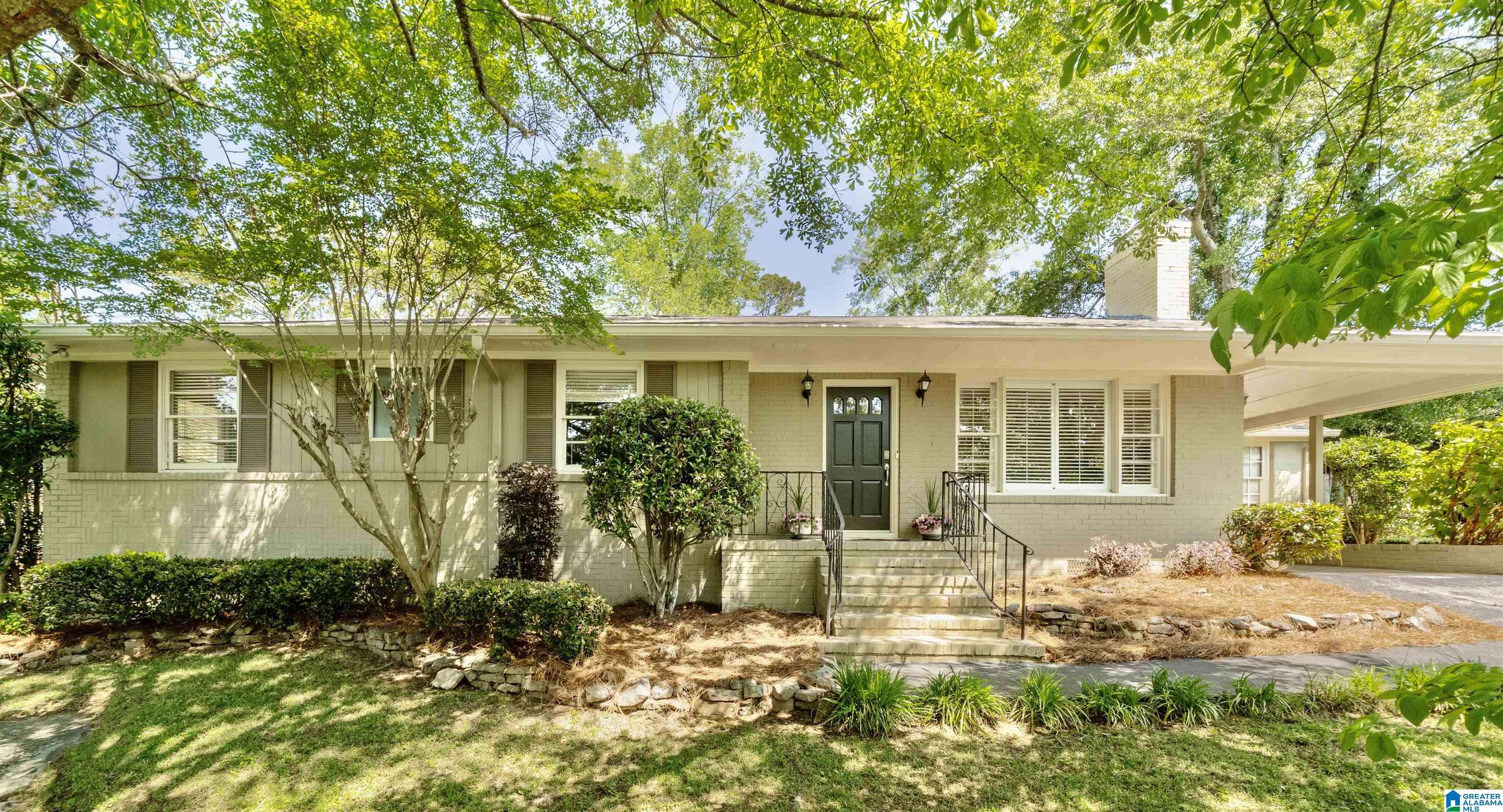 Vestavia Hills, AL 35216,1856 SOUTHWOOD ROAD