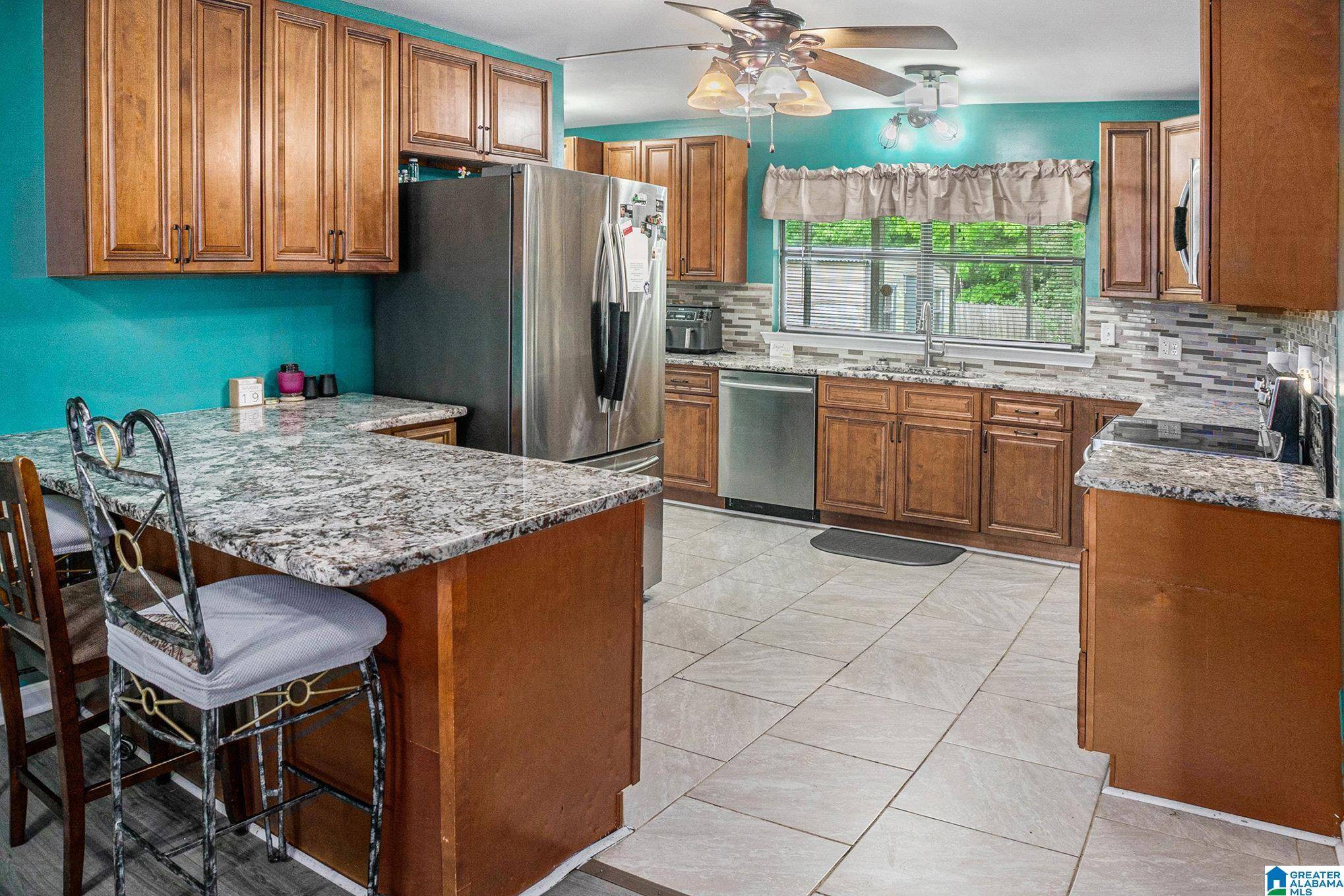 Pleasant Grove, AL 35127,810 12TH TERRACE