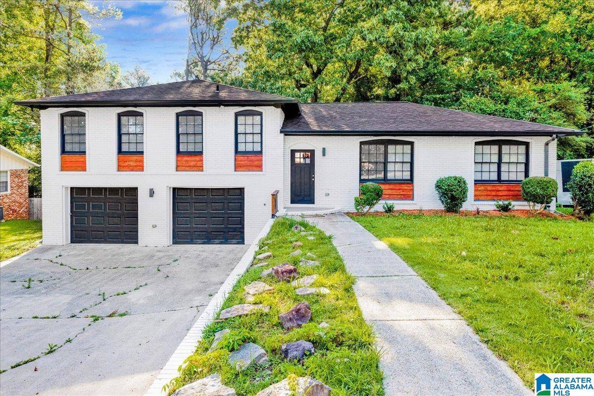 Hoover, AL 35216,2201 MYRTLEWOOD DRIVE