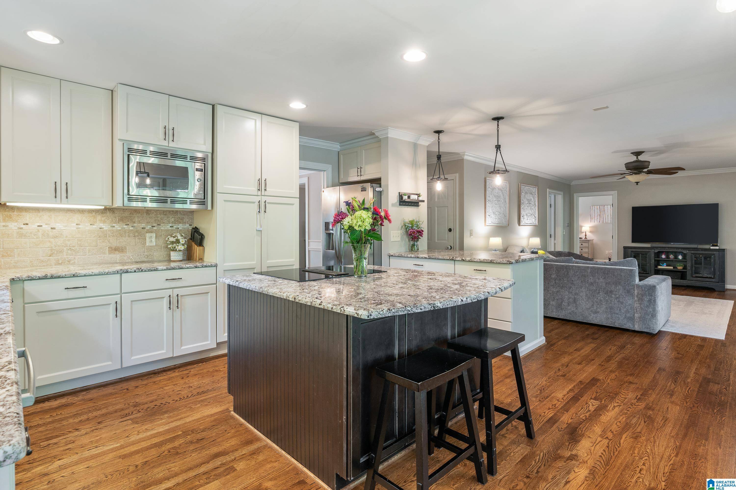 Birmingham, AL 35242,5352 WOODFORD DRIVE