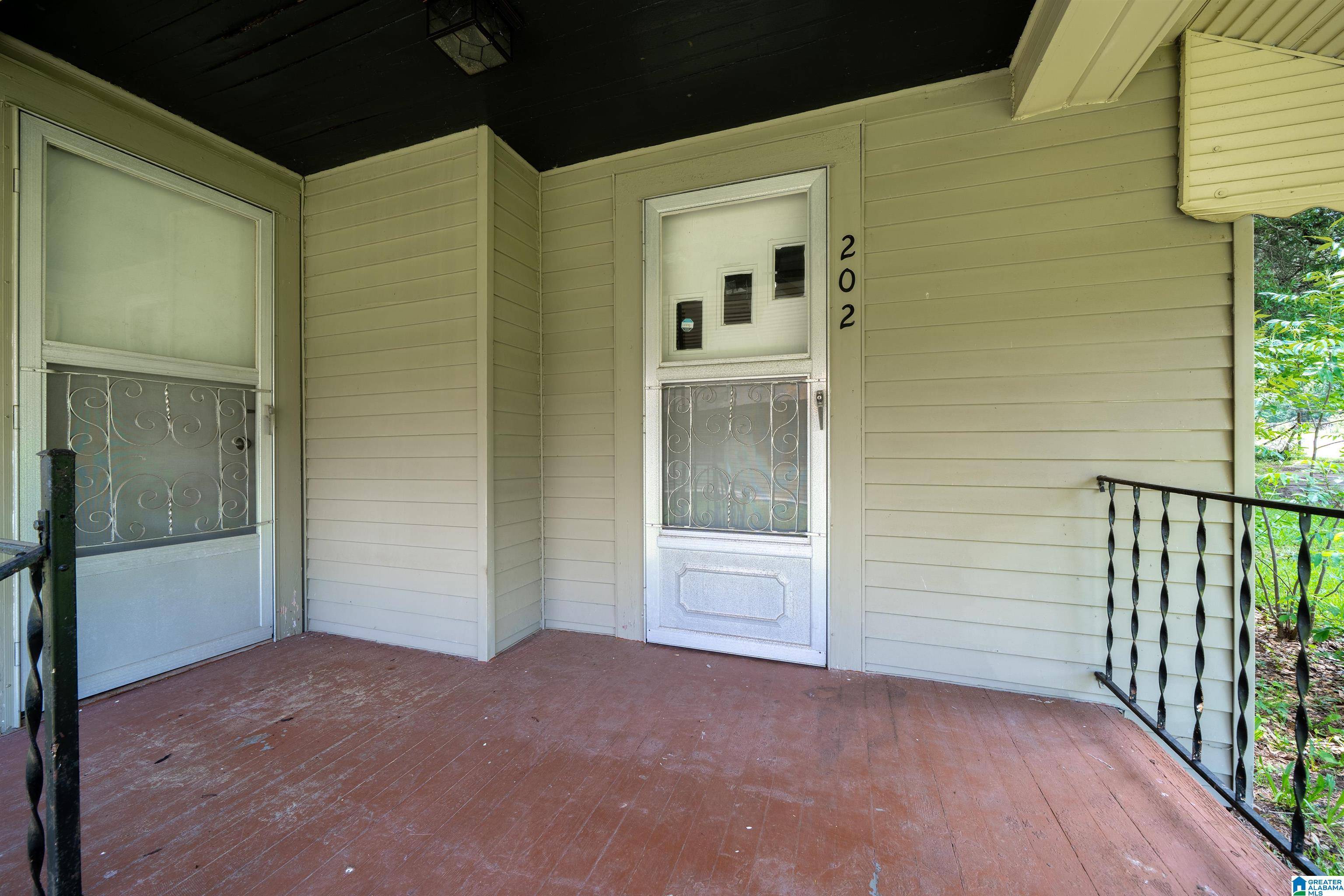 Adamsville, AL 35005,202 FRONT STREET