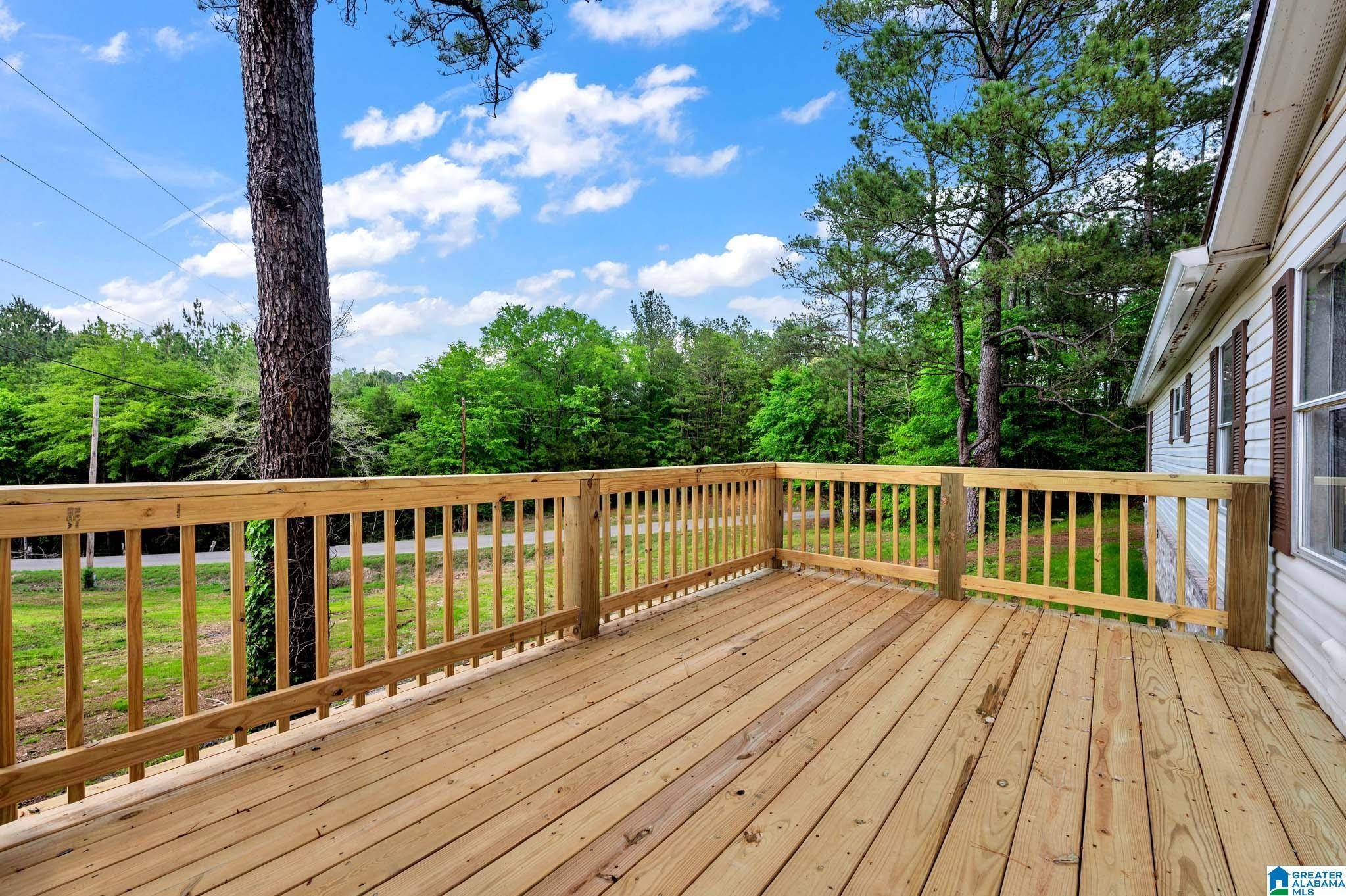 Warrior, AL 35180,2051 CEDAR LANE