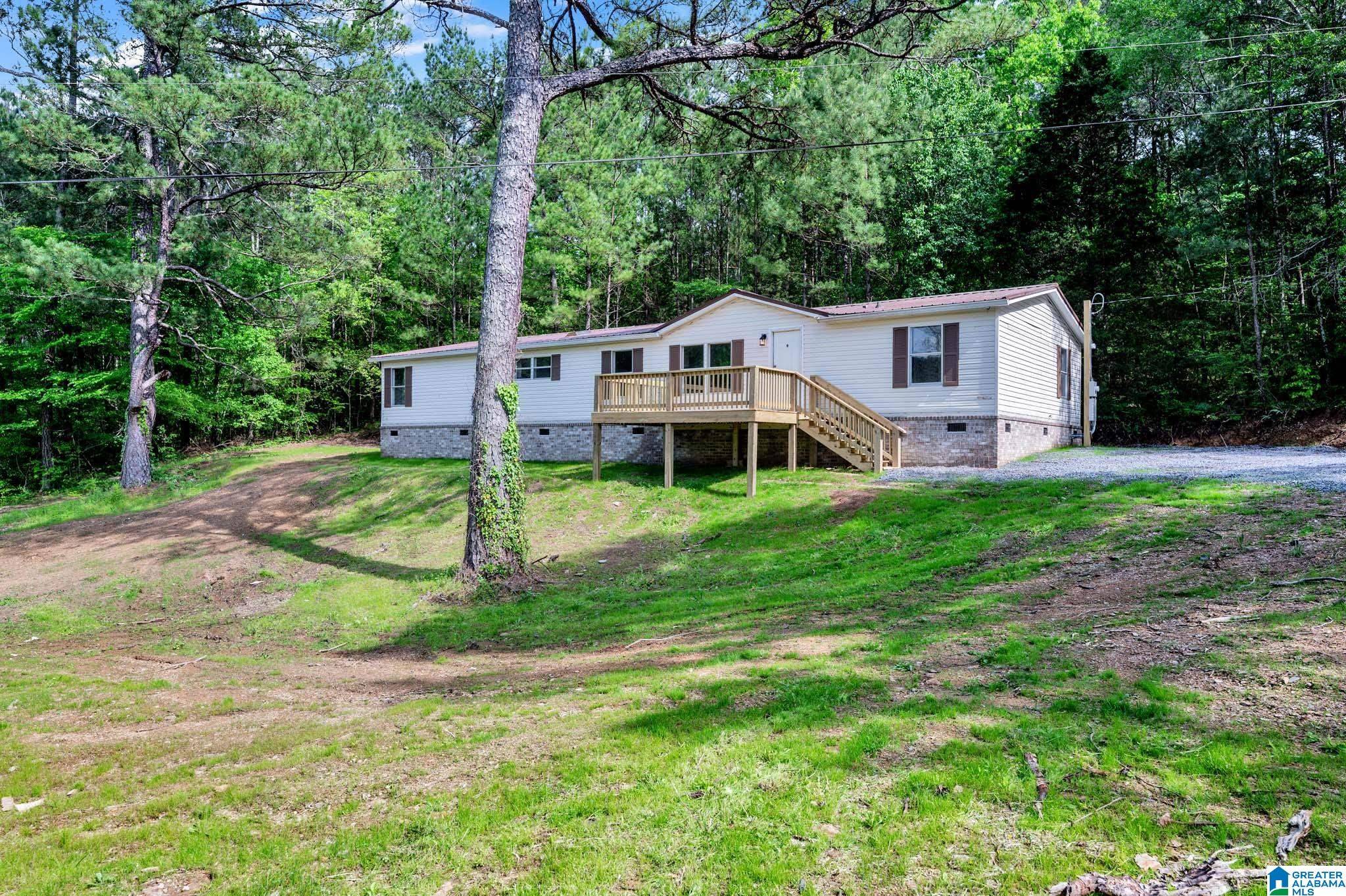 Warrior, AL 35180,2051 CEDAR LANE