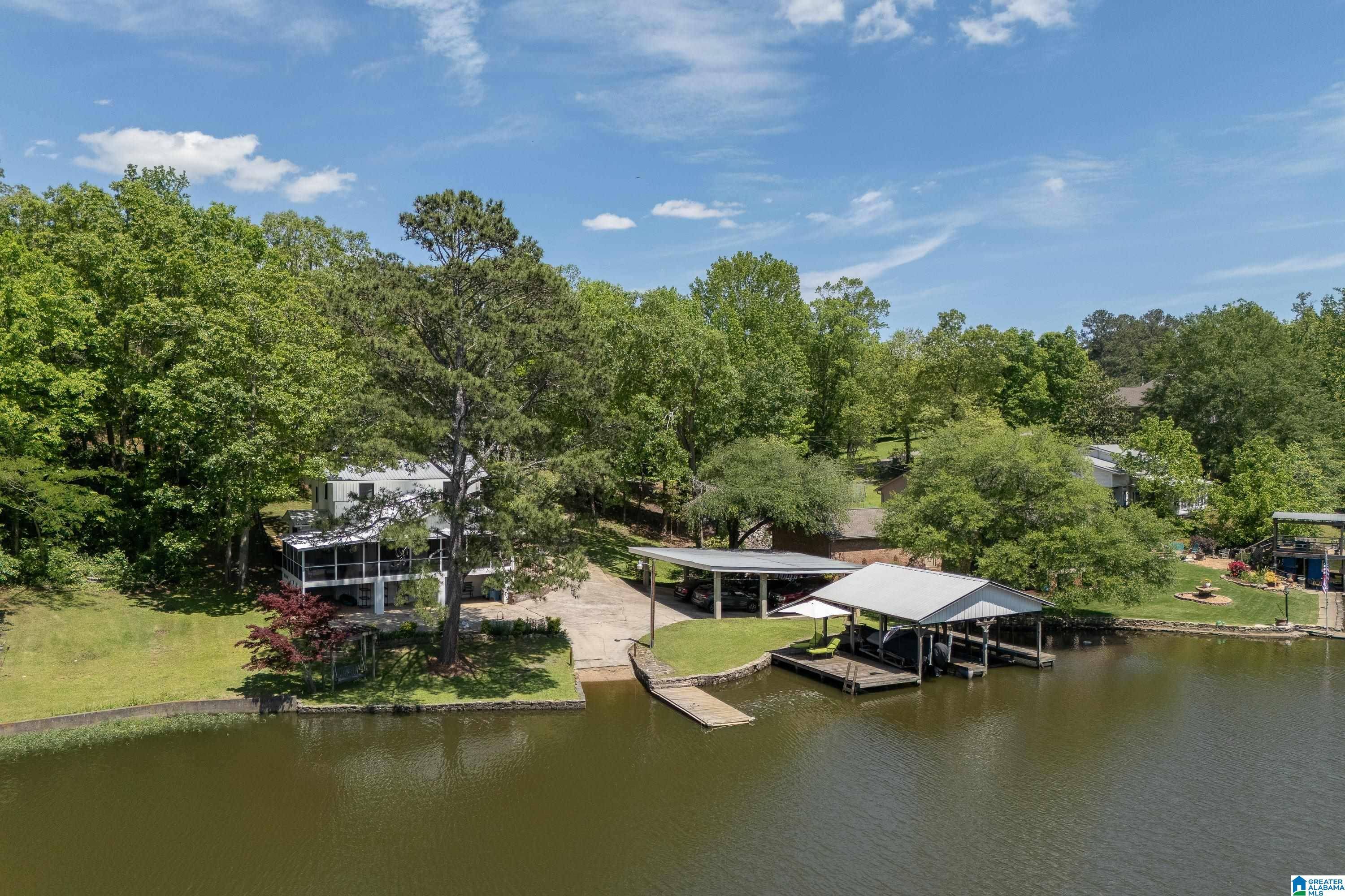 Oneonta, AL 35121,388 LAKESHORE LANE