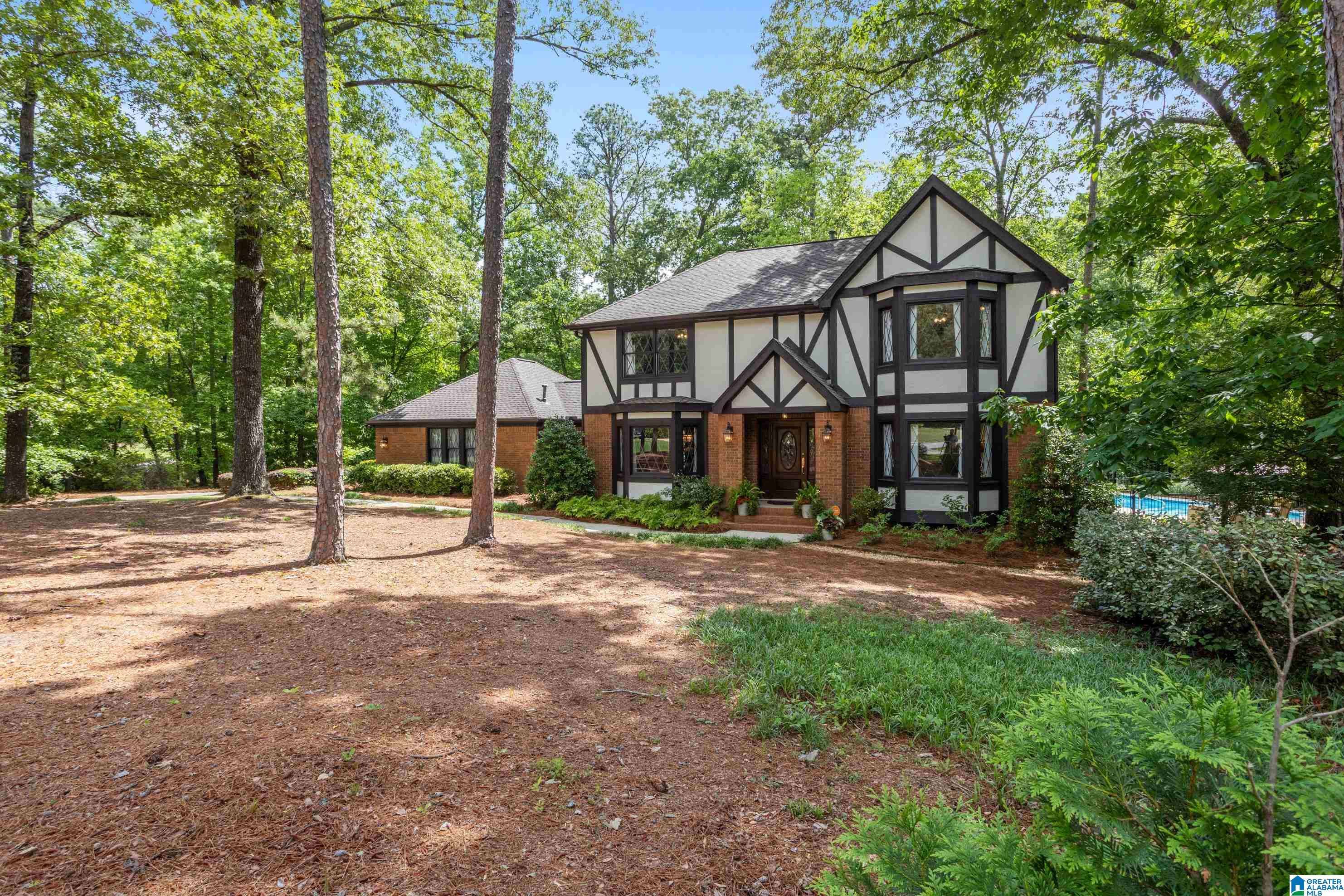 Birmingham, AL 35242,4963 MEADOW BROOK ROAD