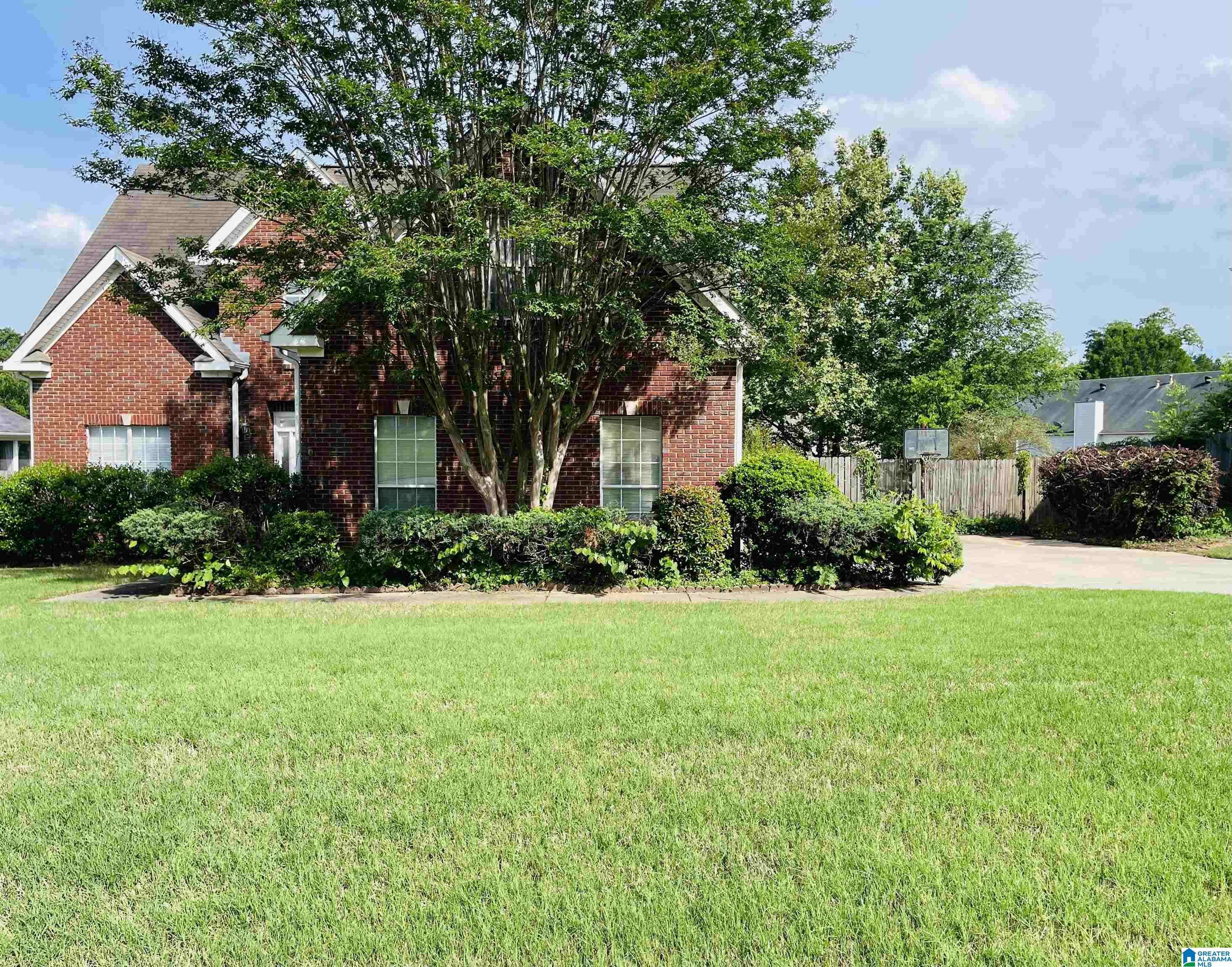 Alabaster, AL 35007,196 KING JAMES COURT