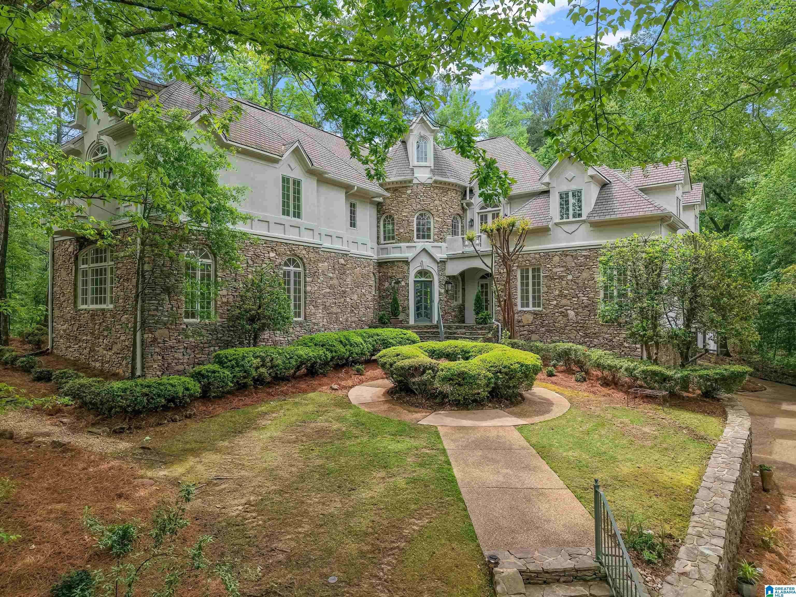 Hoover, AL 35244,2074 ROYAL FERN LANE