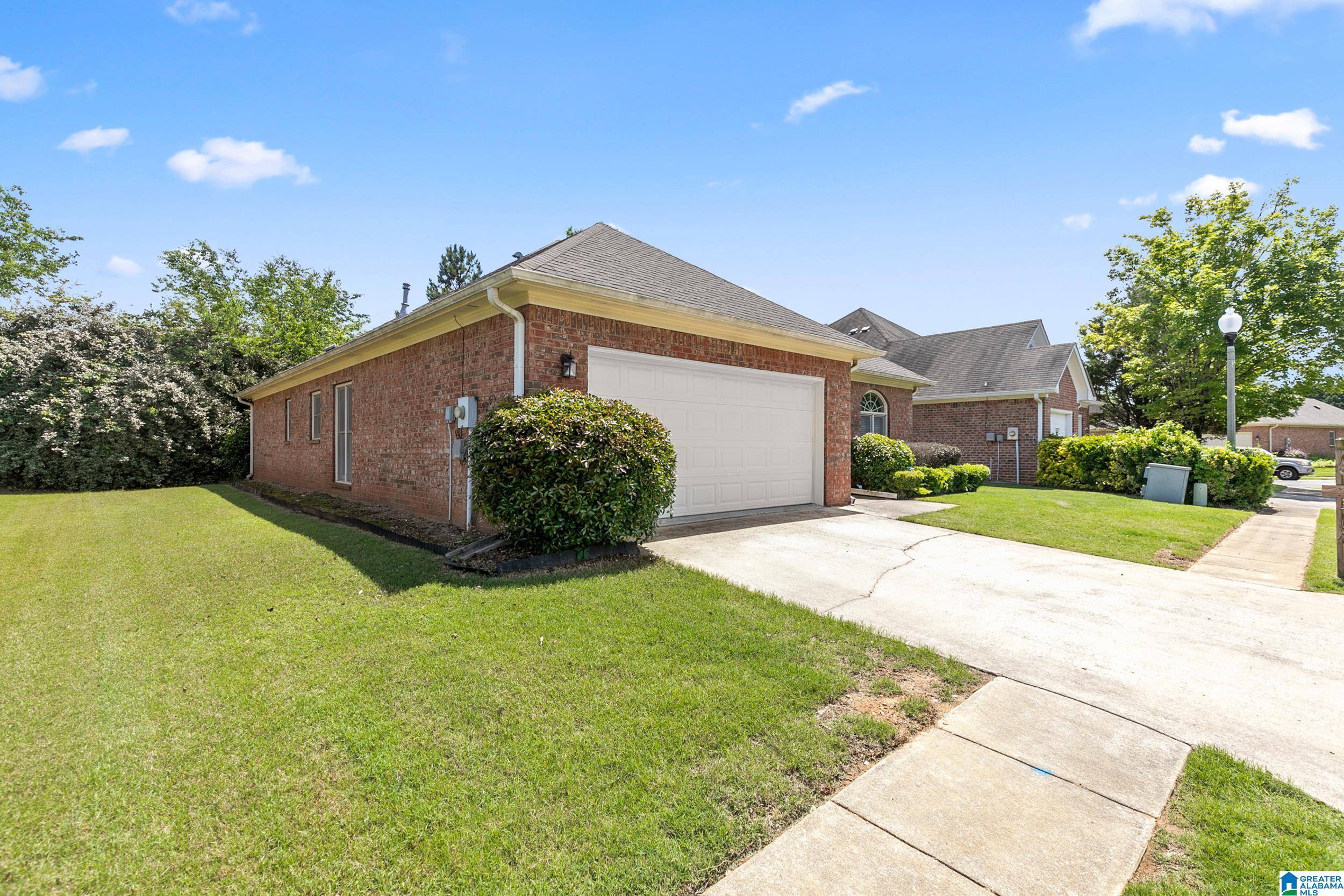 Trussville, AL 35173,3696 CEDAR CREEK CIRCLE