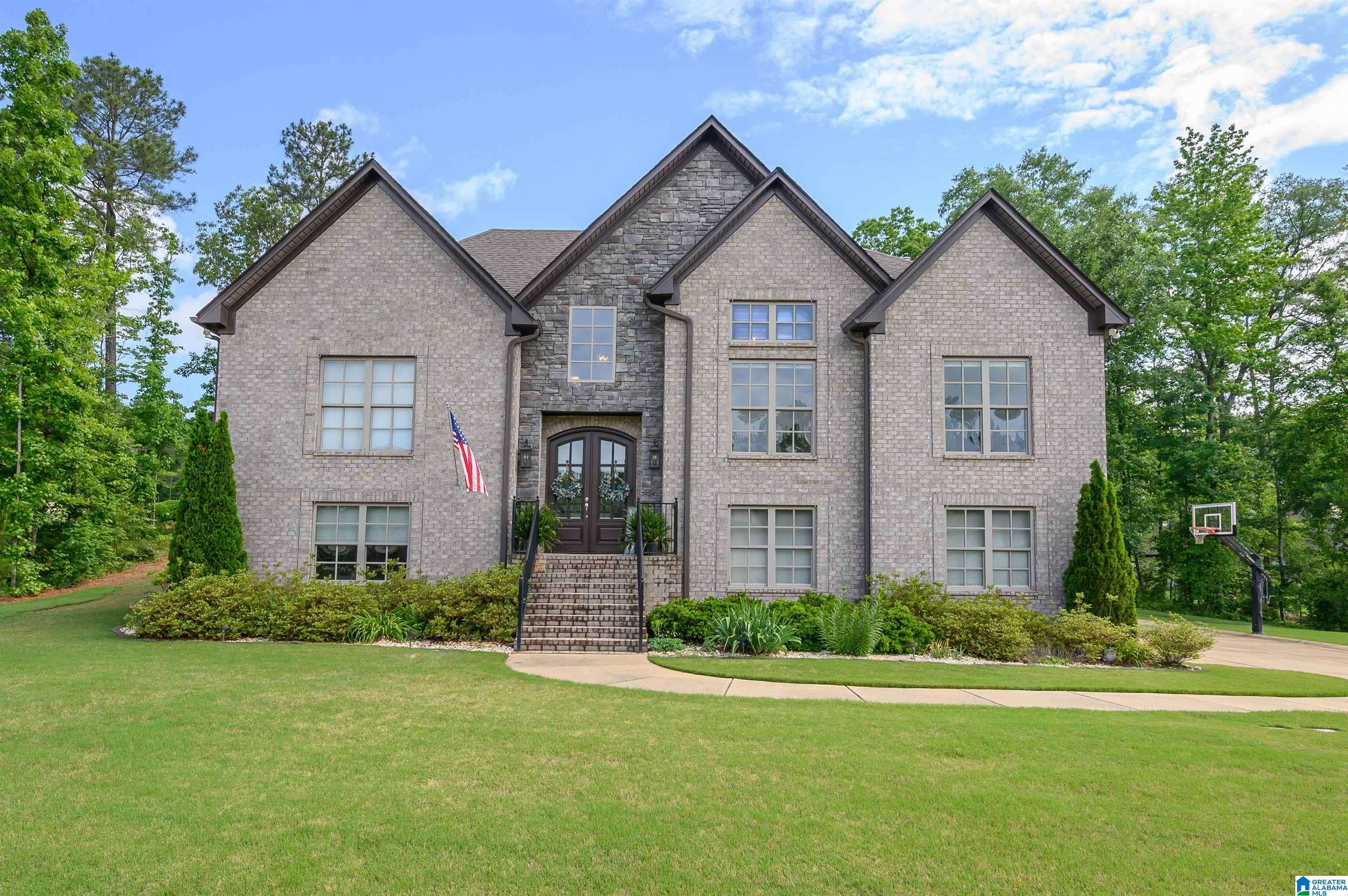Pelham, AL 35124,104 GREY OAKS COURT