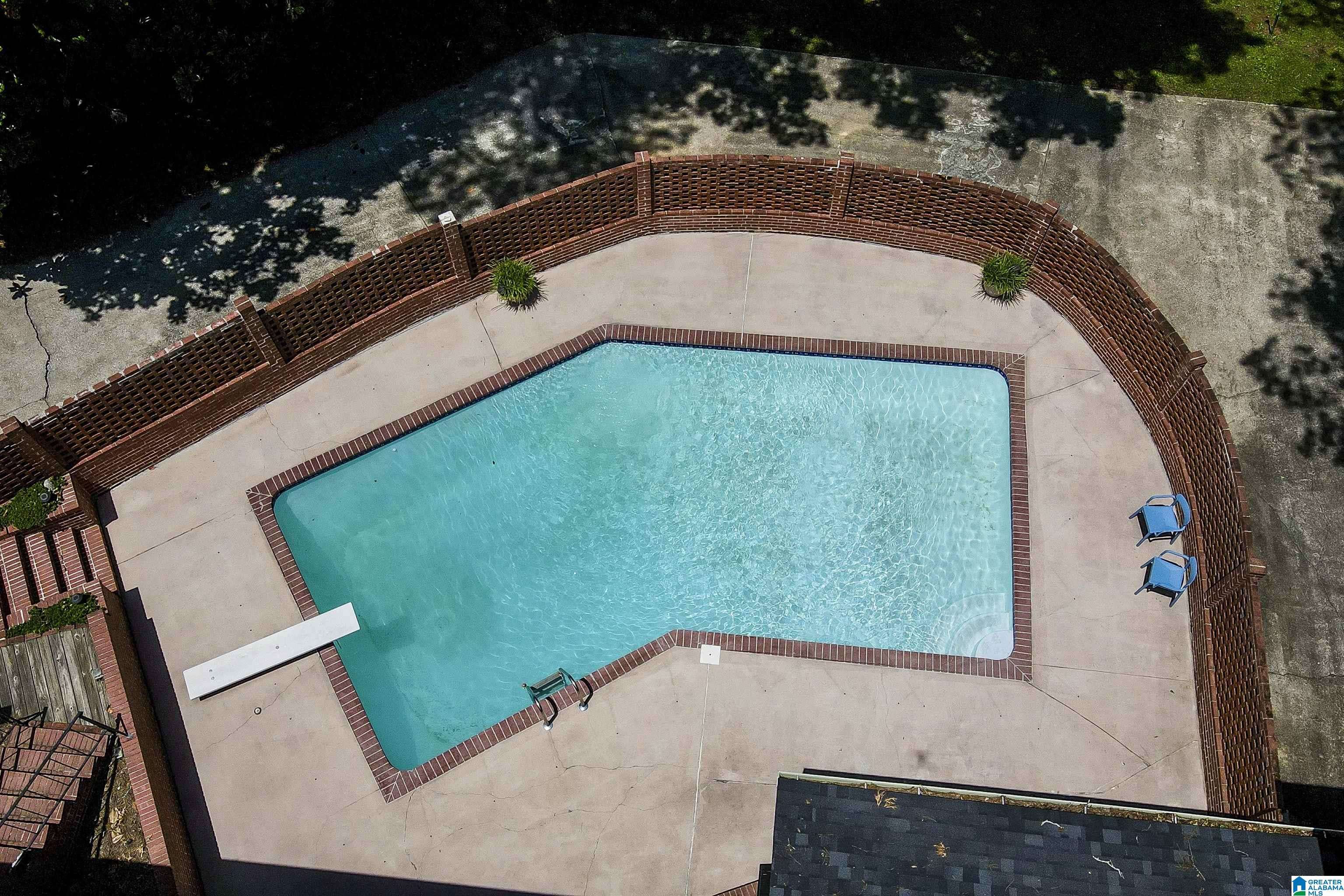 Anniston, AL 36207,5 CHRISTOPHER WAY