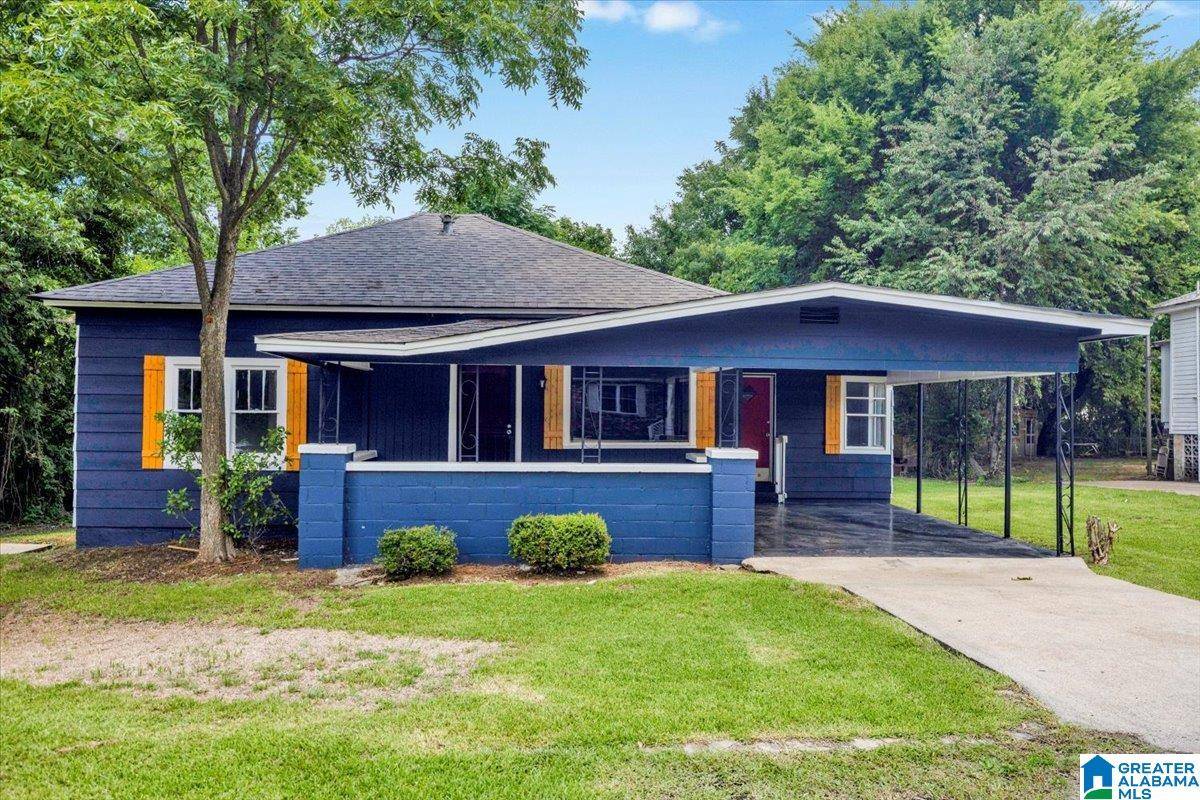 Bessemer, AL 35020,208 RAIMUND AVENUE