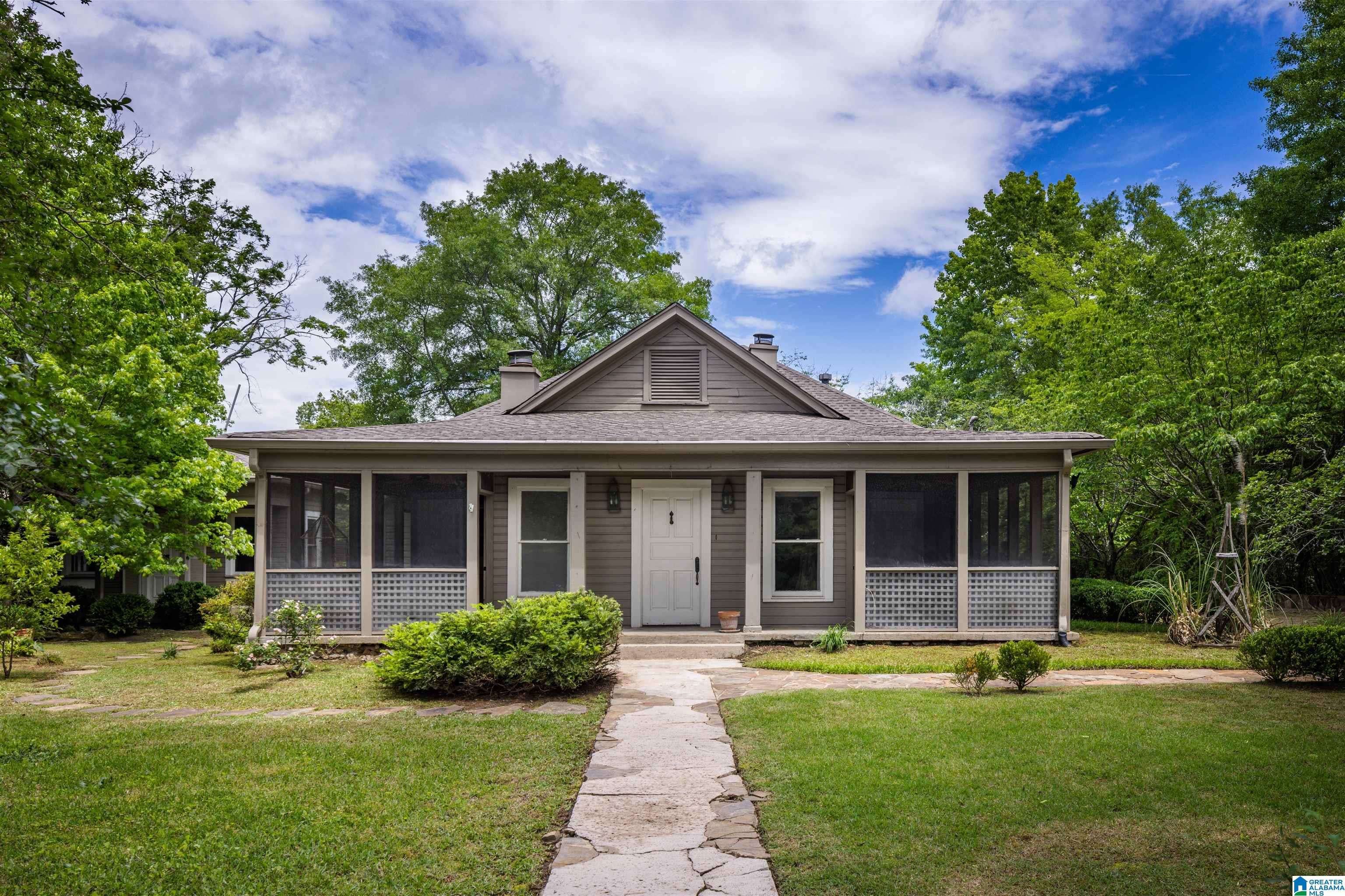 Vestavia Hills, AL 35243,2972 PUMP HOUSE ROAD
