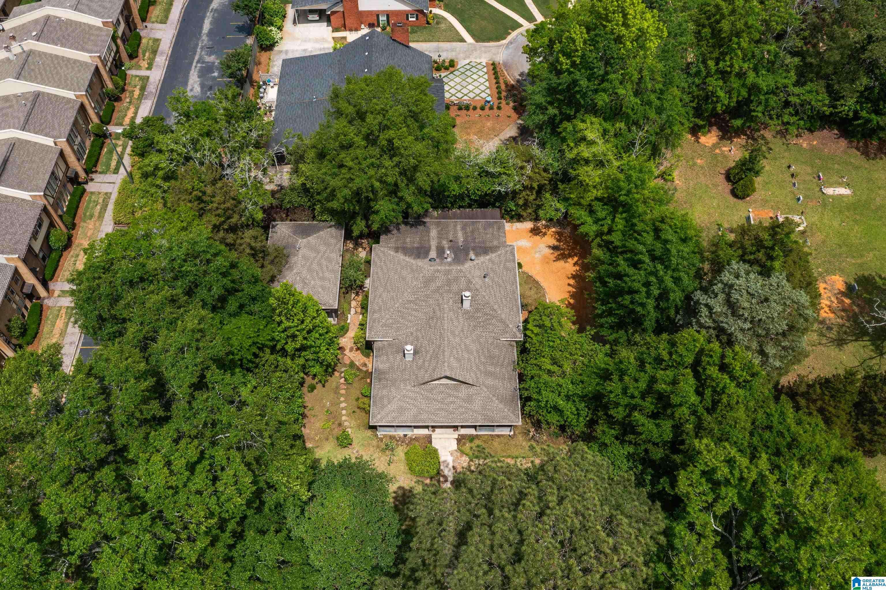 Vestavia Hills, AL 35243,2972 PUMP HOUSE ROAD