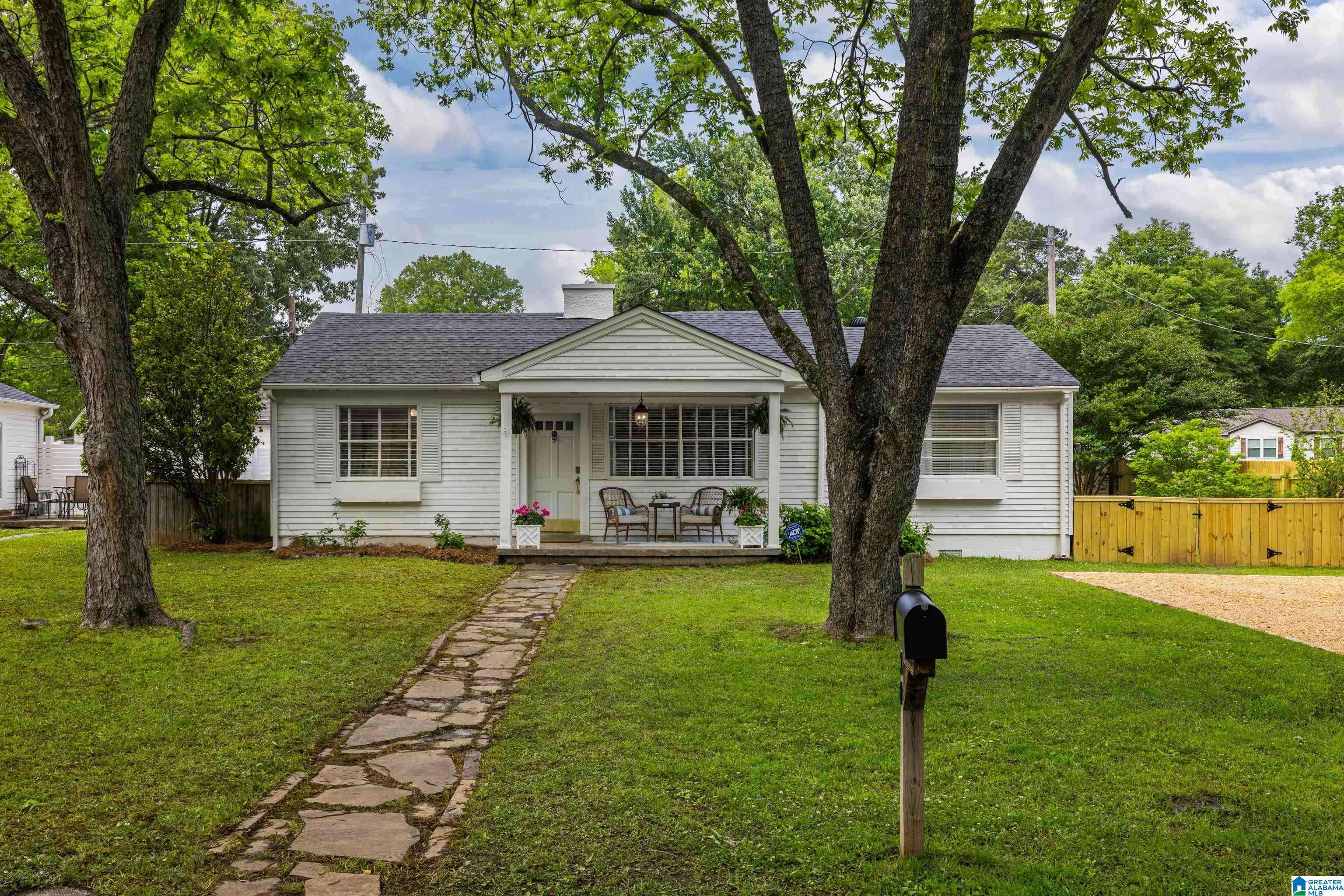 Birmingham, AL 35213,1230 REGAL AVENUE