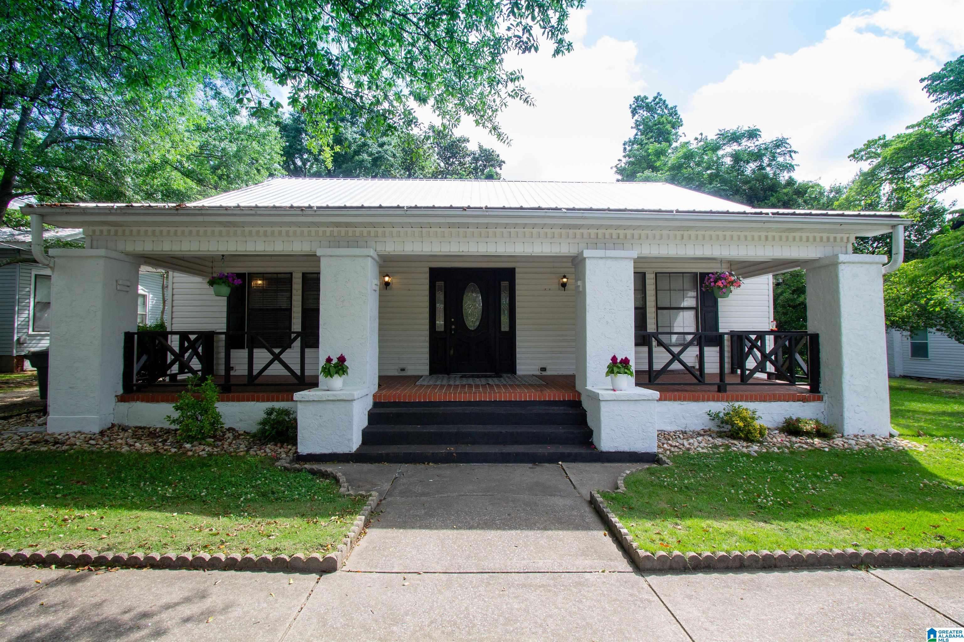 Clanton, AL 35045,402 8TH STREET