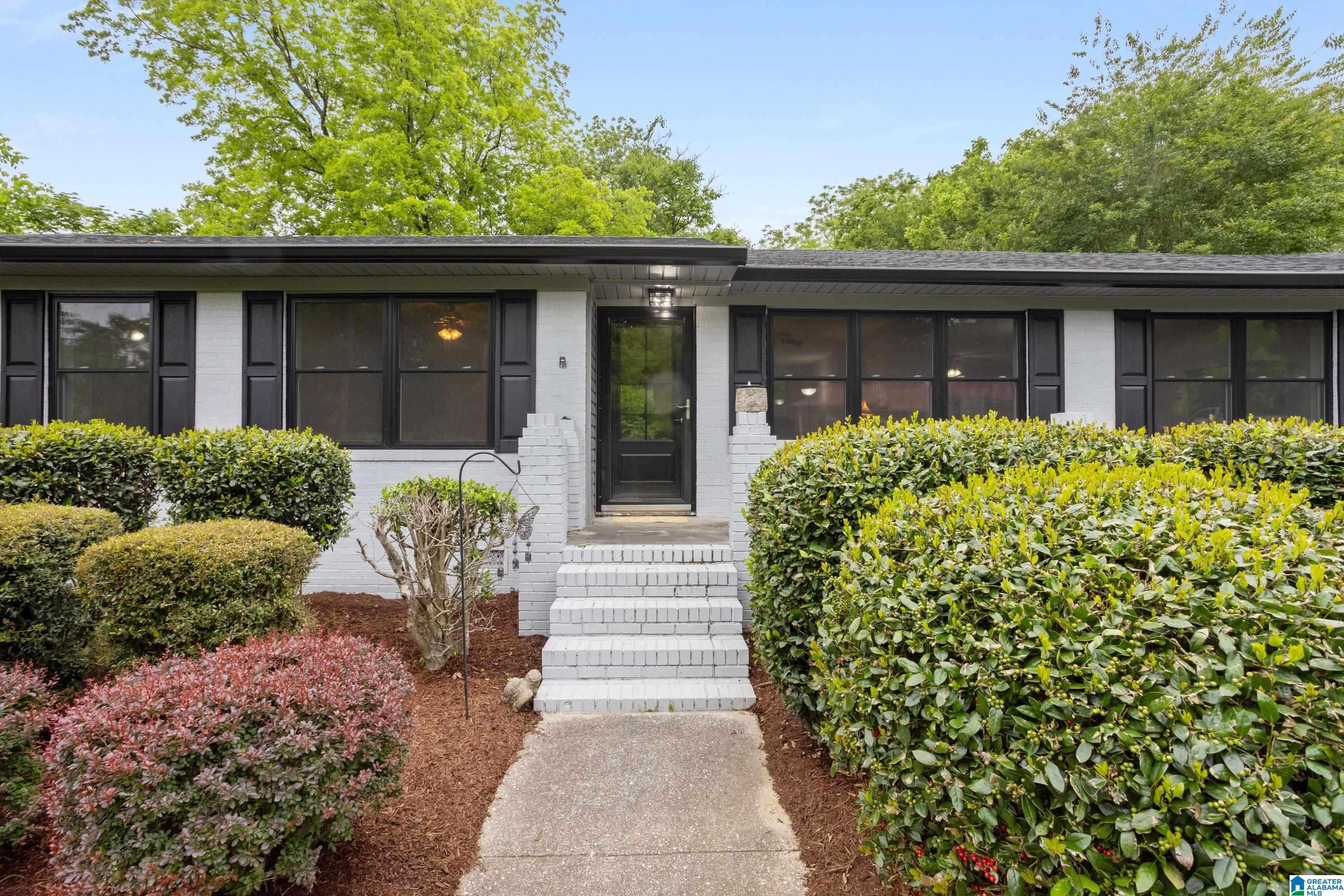Gardendale, AL 35071,712 HIGHLAND AVENUE