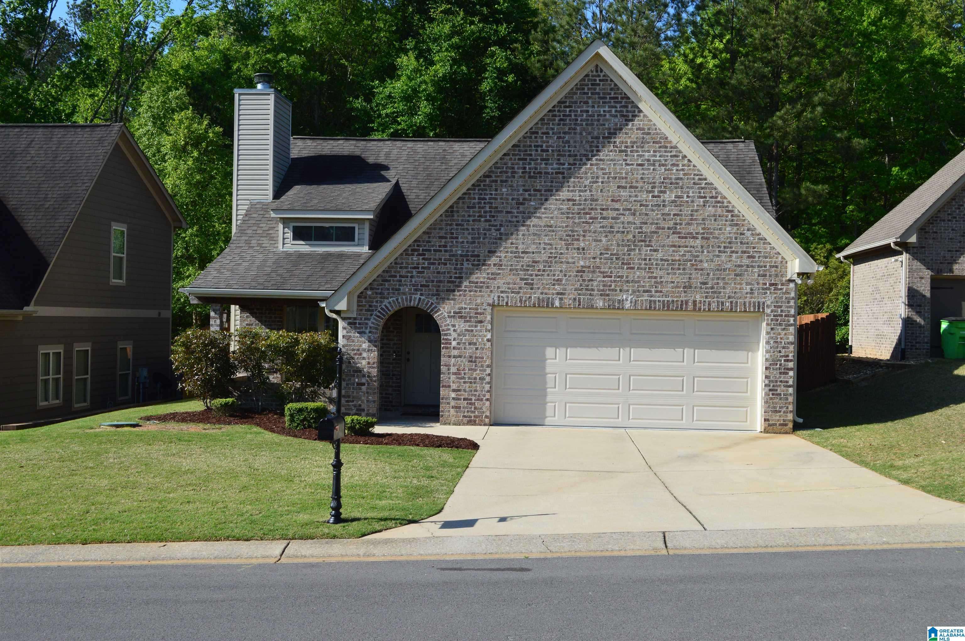 Leeds, AL 35094,904 VALLEY CIRCLE