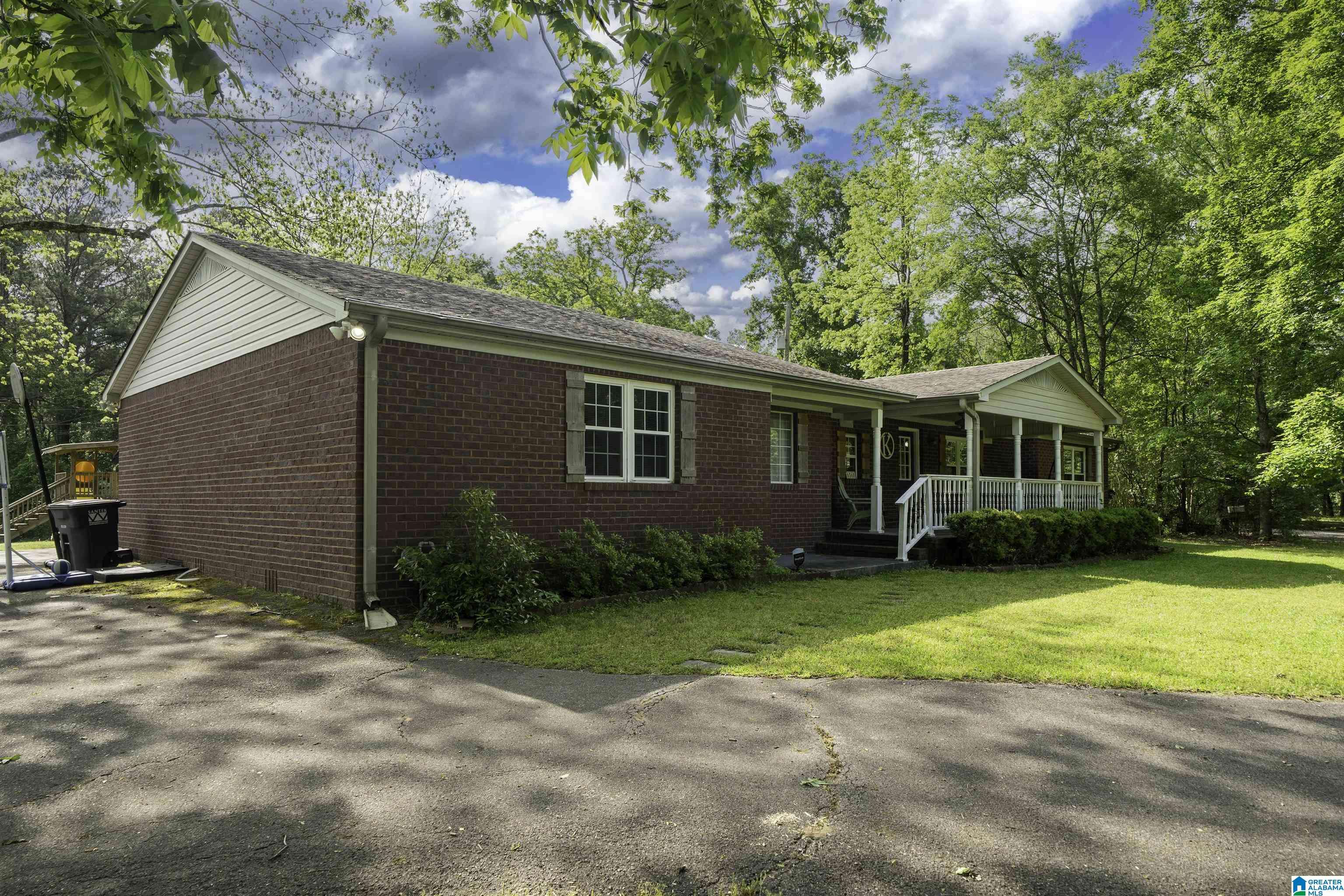 Pinson, AL 35126,6560 HICKORY LANE