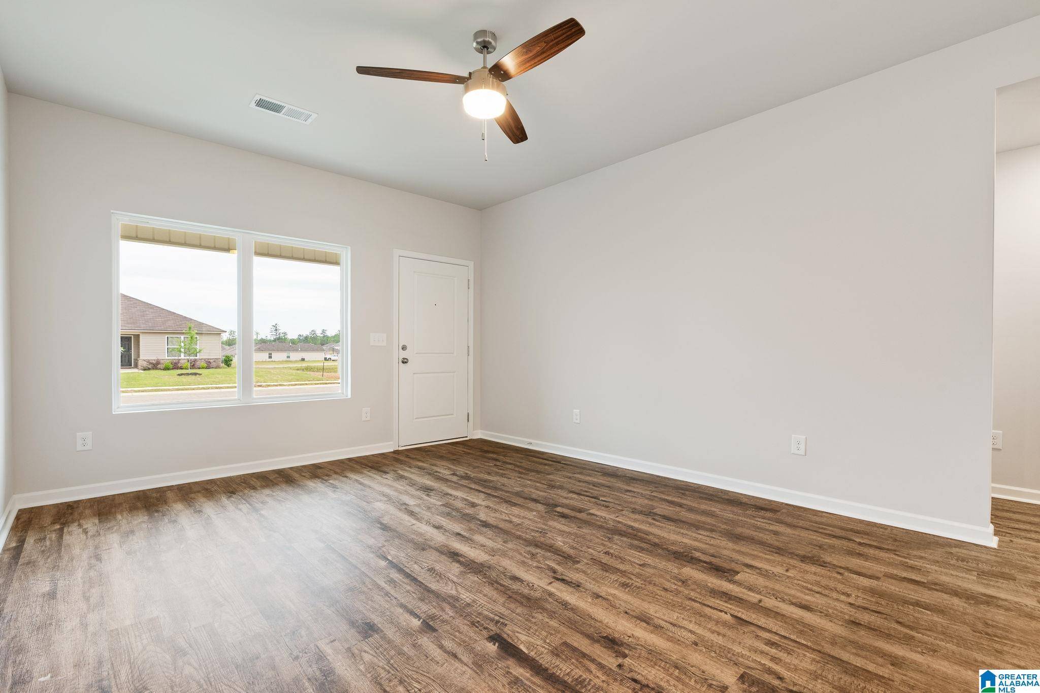 Calera, AL 35040,884 CAMDEN LOOP