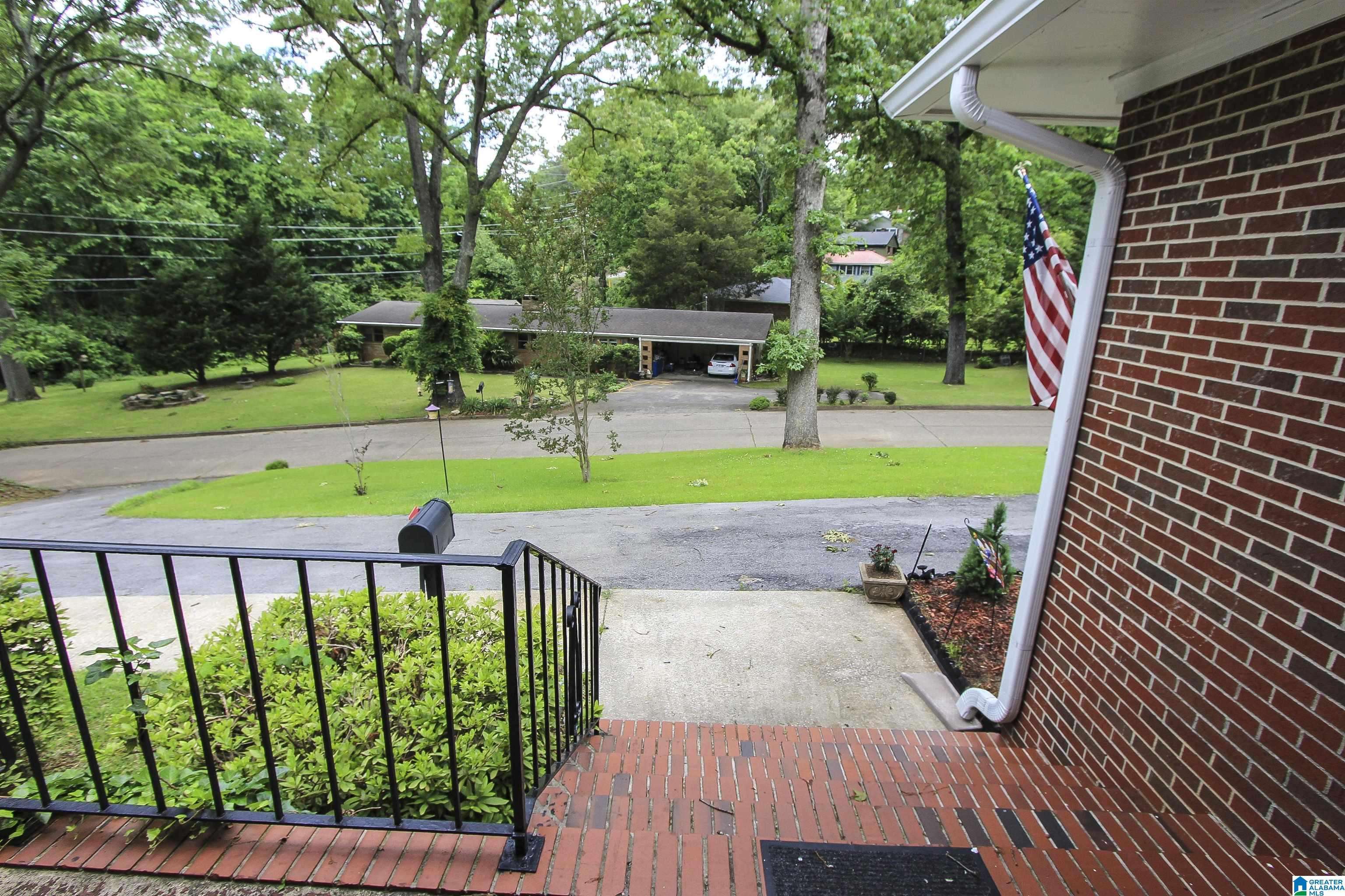 Anniston, AL 36207,1348 CHAMPAIGN AVENUE