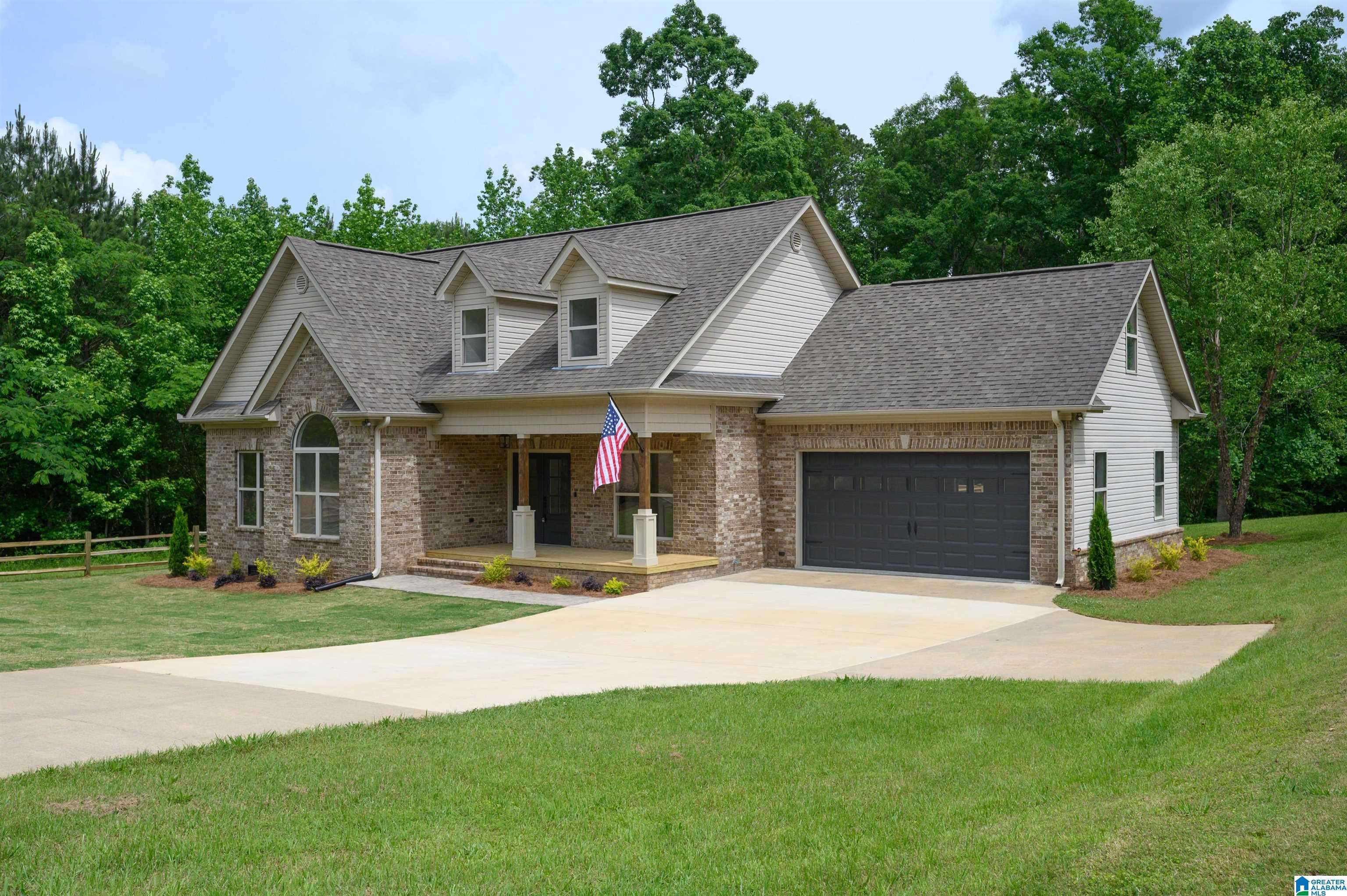 Vincent, AL 35178,136 THATCHER DRIVE
